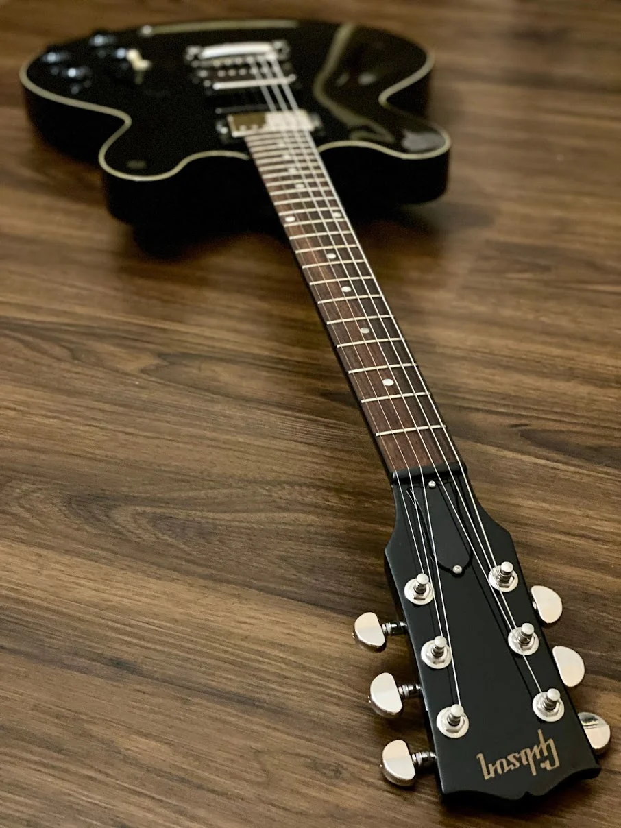 Gibson 2019 ES-335 Studio Semi-Hollow in Ebony - Image 5