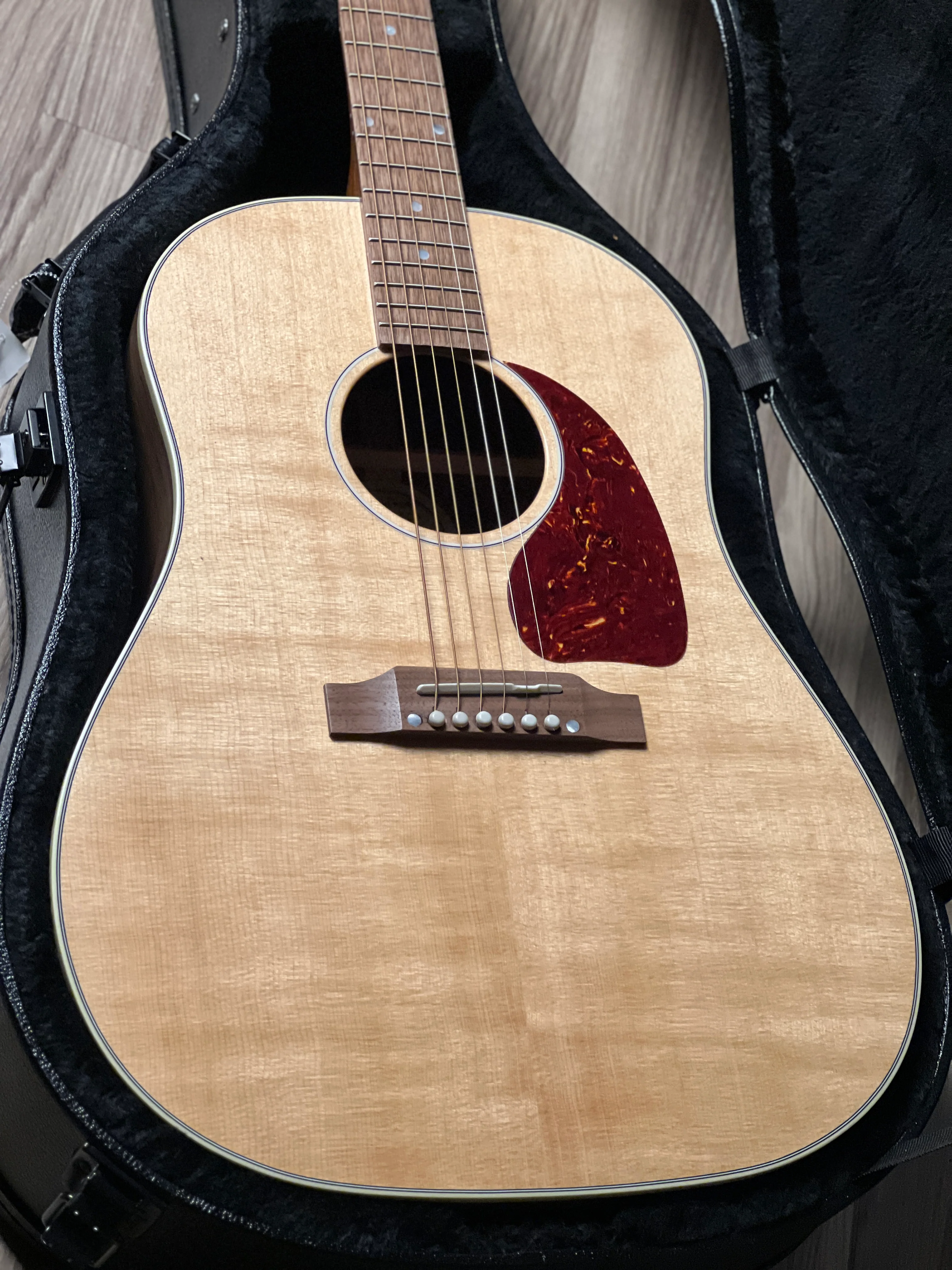 Gibson Acoustic J-45 Studio Walnut in Antique Natural 20403016 - Image 3