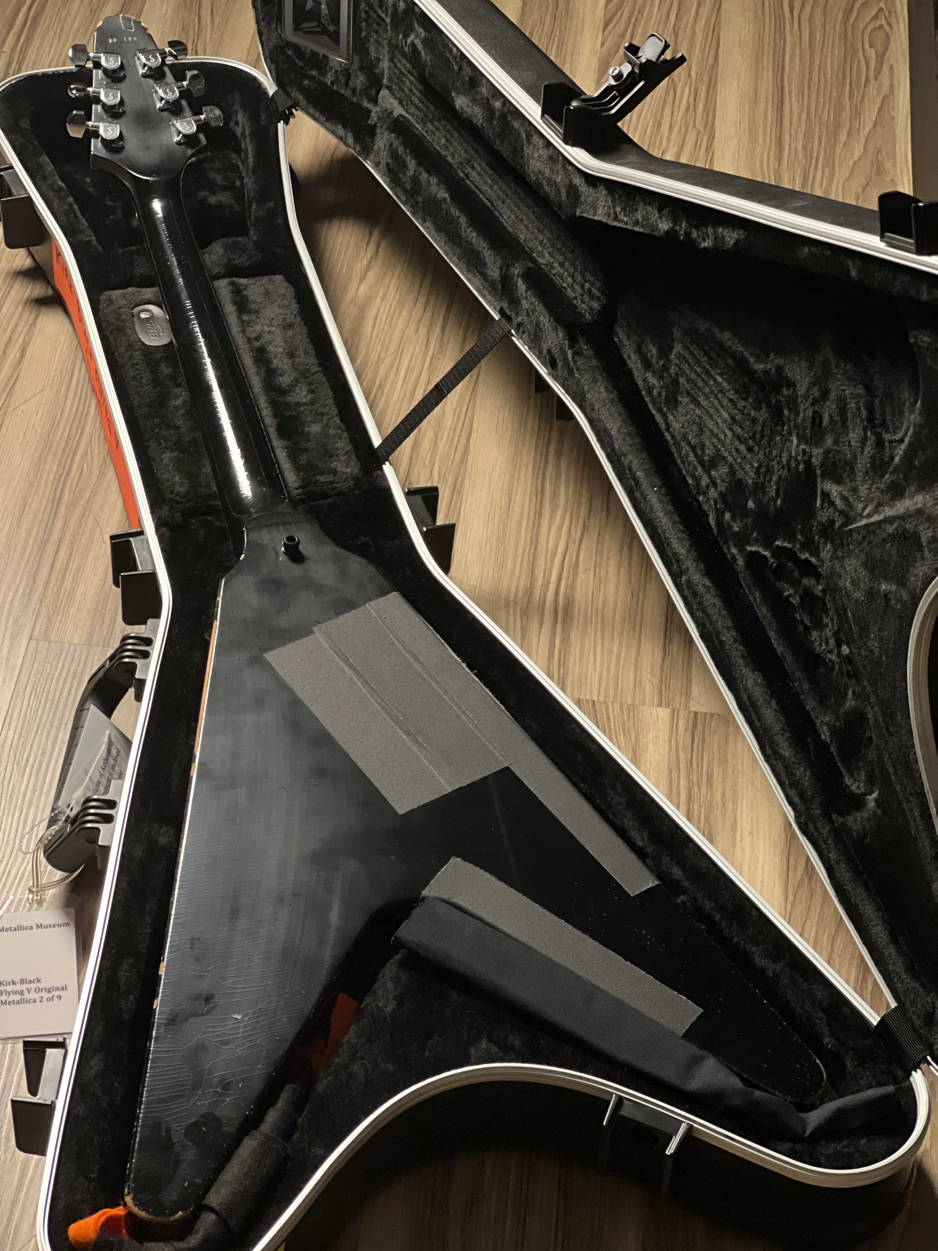 Gibson Kirk Hammet 1979 Flying V Ebony - Image 6