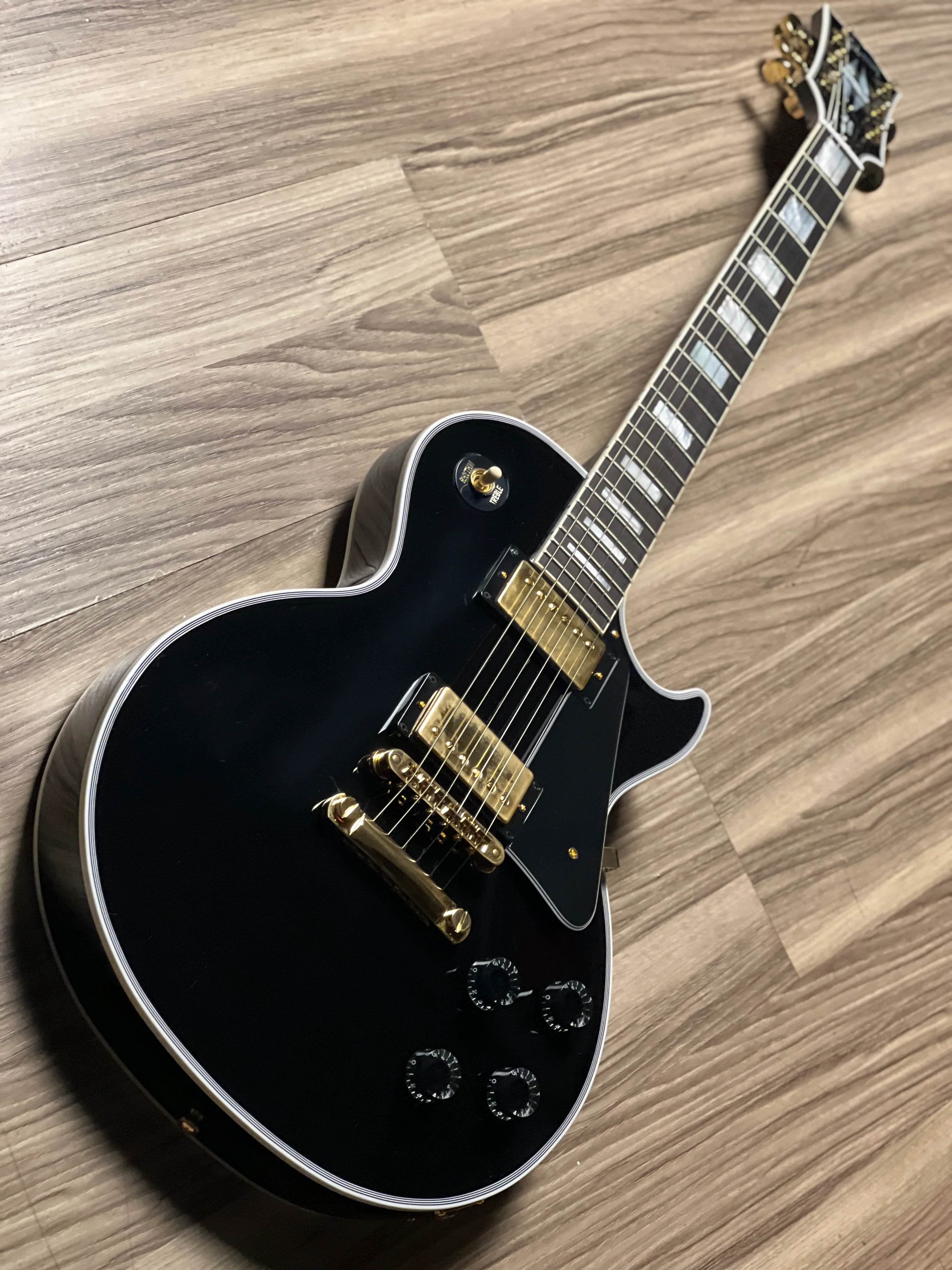 Gibson Les Paul Custom w/Ebony Fingerboard Gloss in Ebony w/Case CS 403244 - Image 4