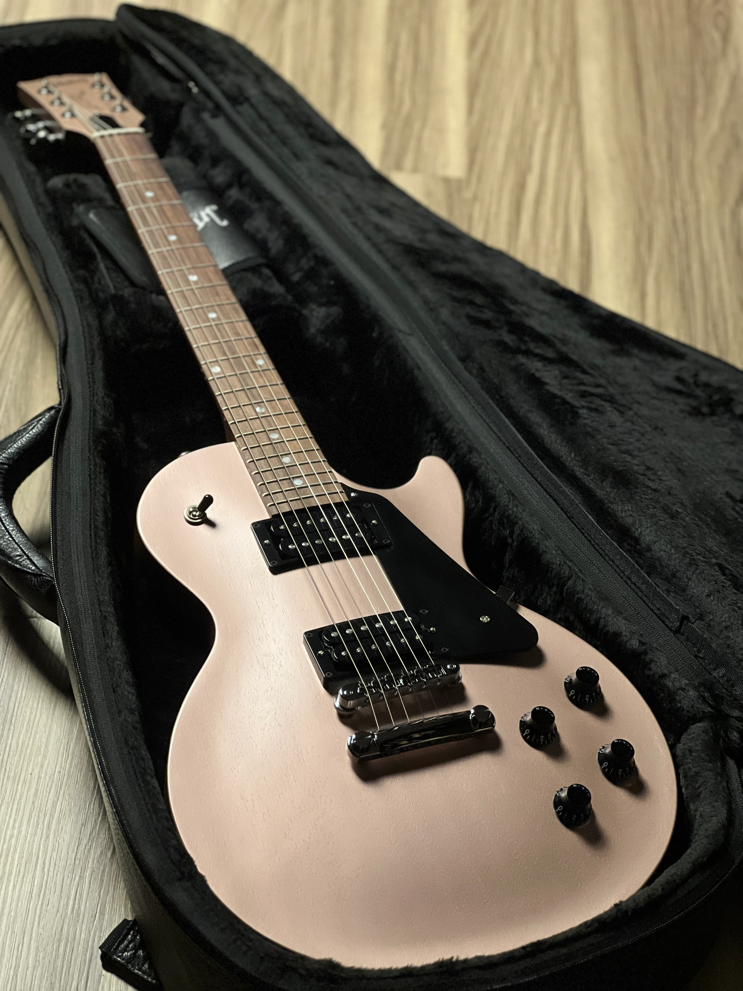 Gibson Les Paul Modern Lite in Rose Gold Satin with Gigbag 230630240