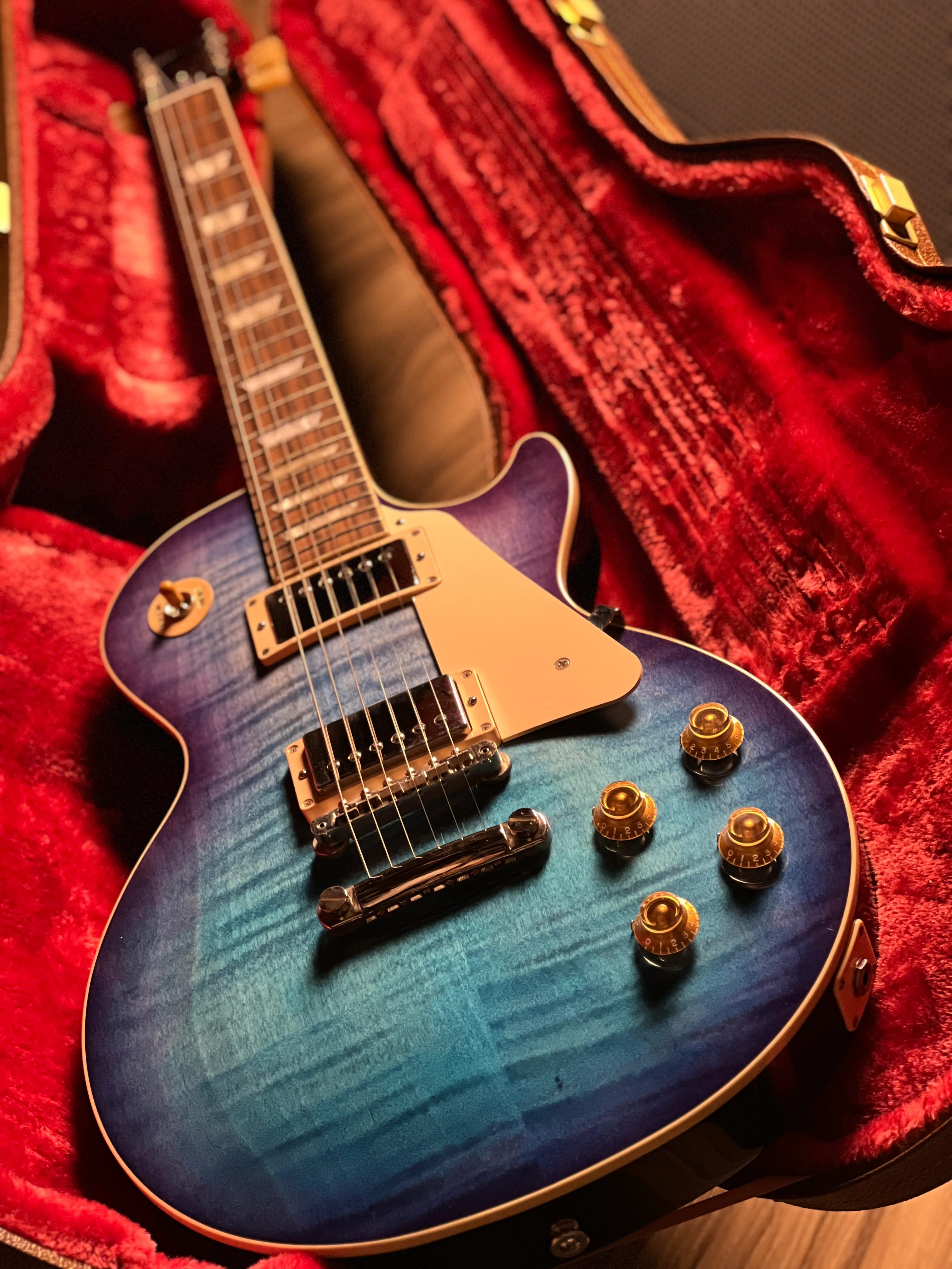 Gibson Les Paul Standard 50s (Trans Finish) In Blueberry Burst w/Case 229130355 - Image 3