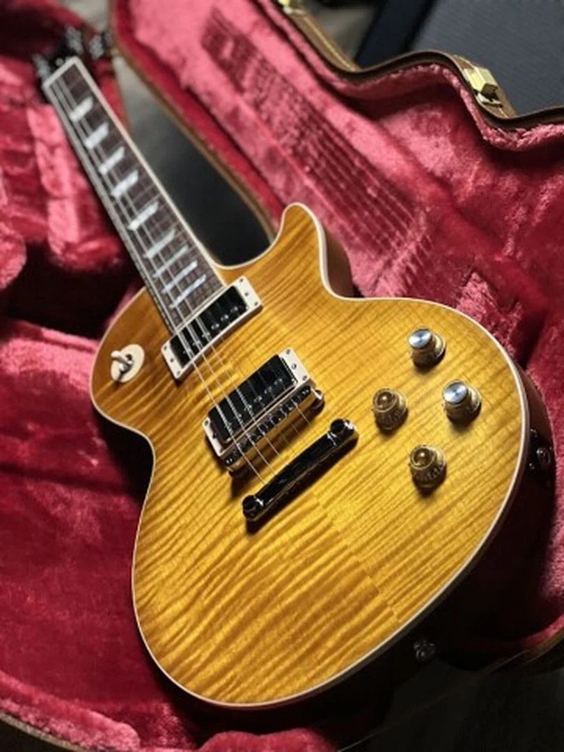 Gibson Les Paul Standard Kirk Hammett "Greeny" in Greeny Burst w/Case 217230228 - Image 4