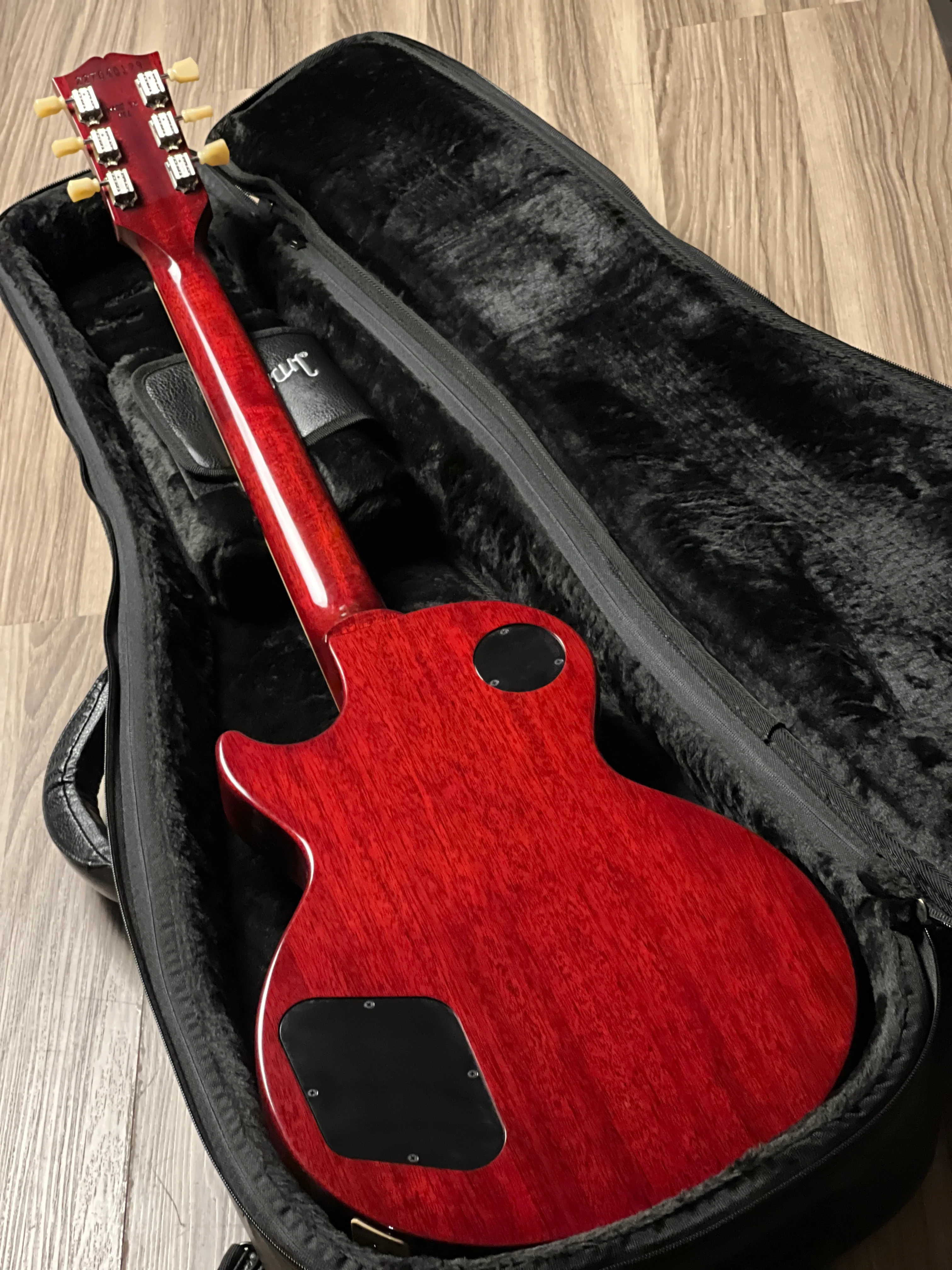 Gibson Les Paul Studio in Wine Red 227040129 - Image 4