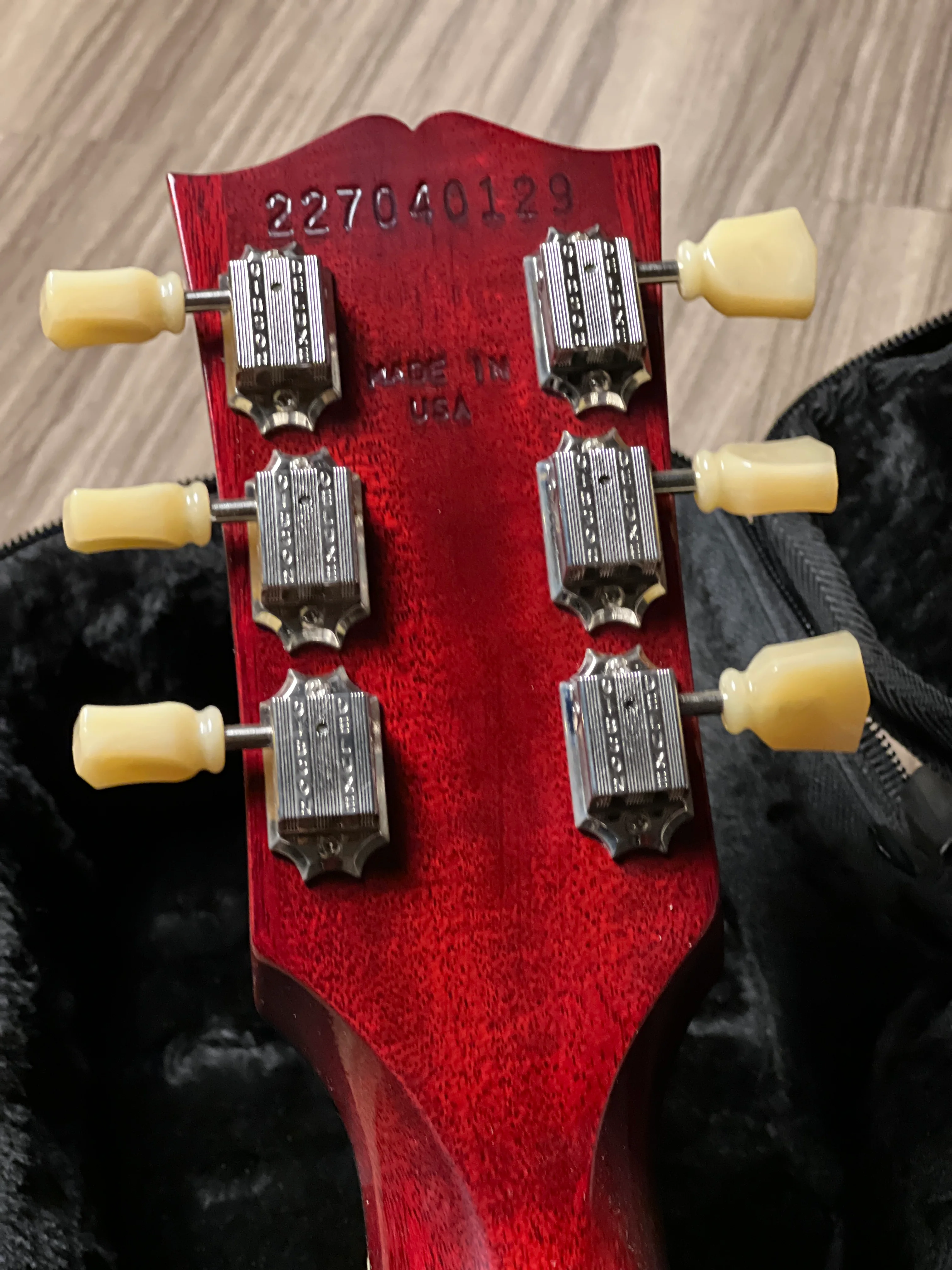 Gibson Les Paul Studio in Wine Red 227040129 - Image 5