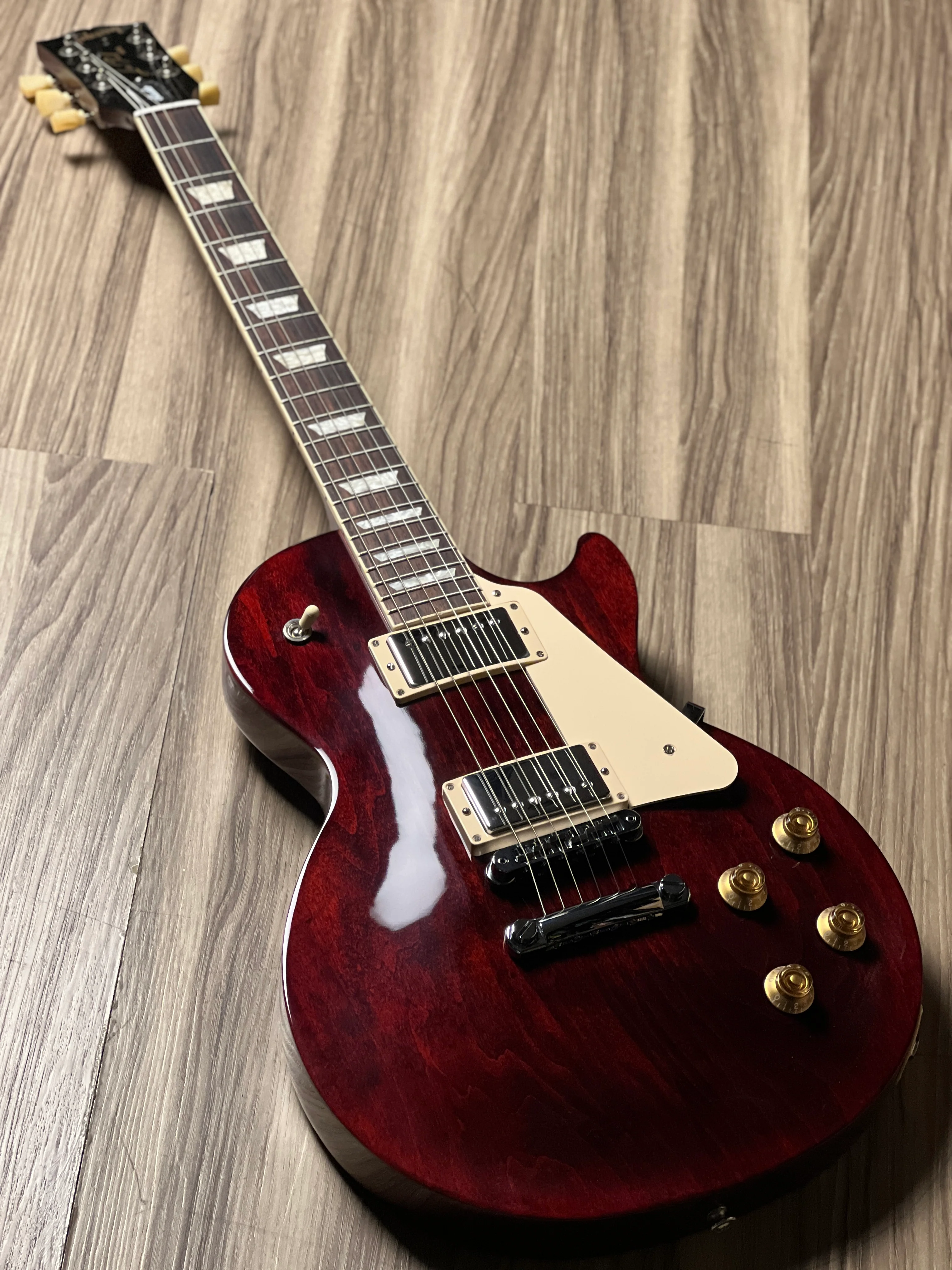 Gibson Les Paul Studio in Wine Red 227040129 - Image 6