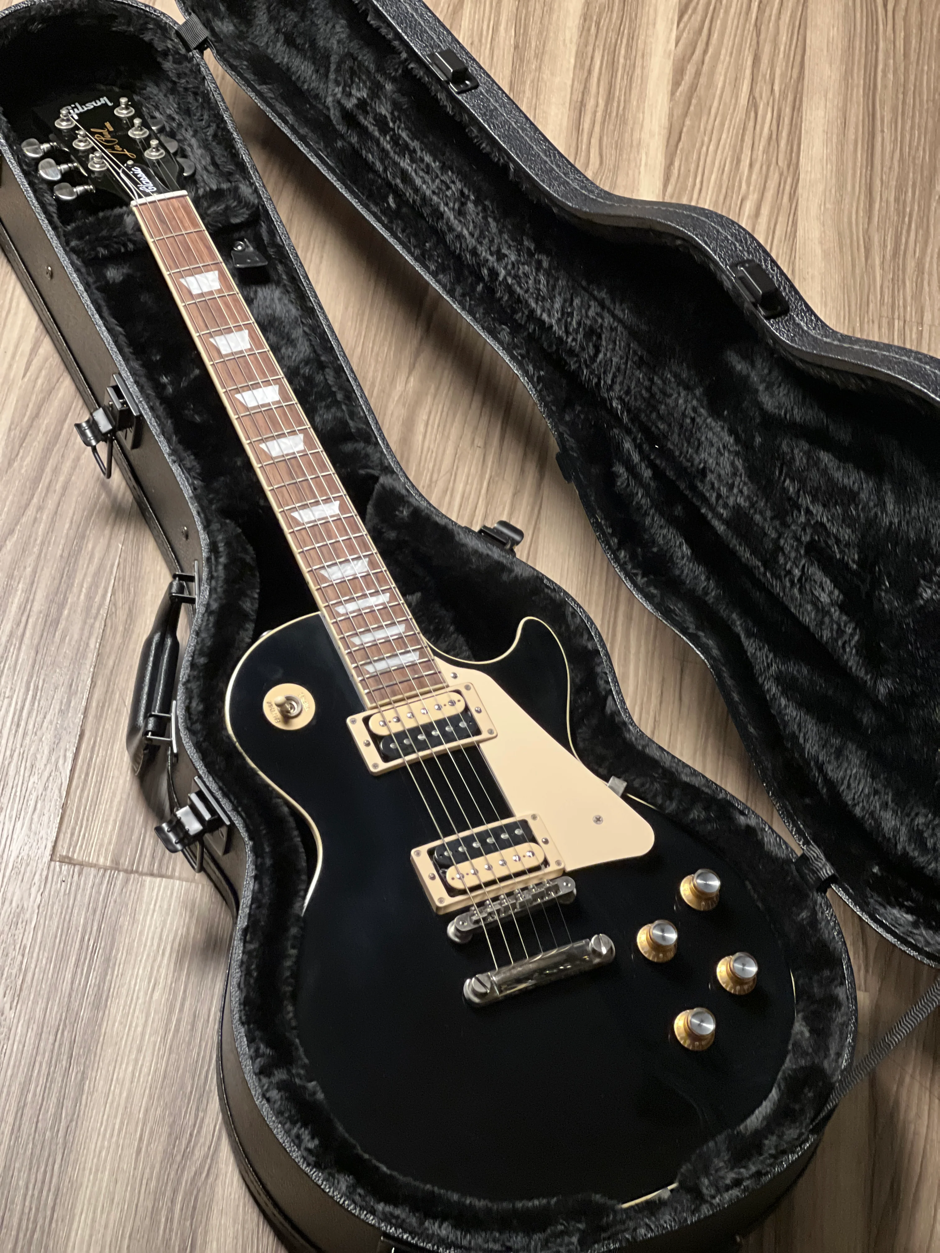 Gibson Modern Collection Les Paul Classic in Ebony 229630237 - Image 2