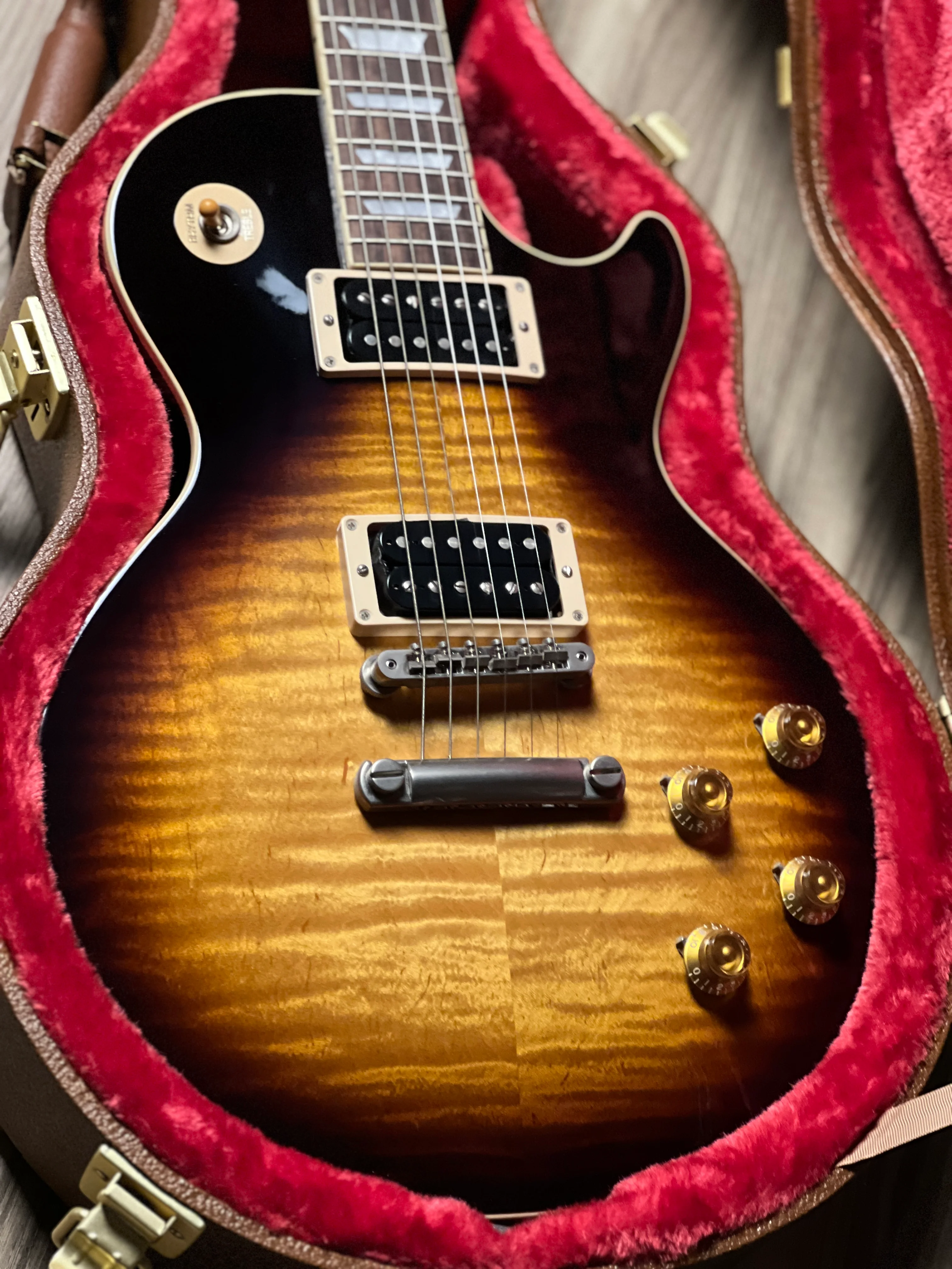 Gibson Slash Les Paul Standard in November Burst w/Case 204730357 - Image 3