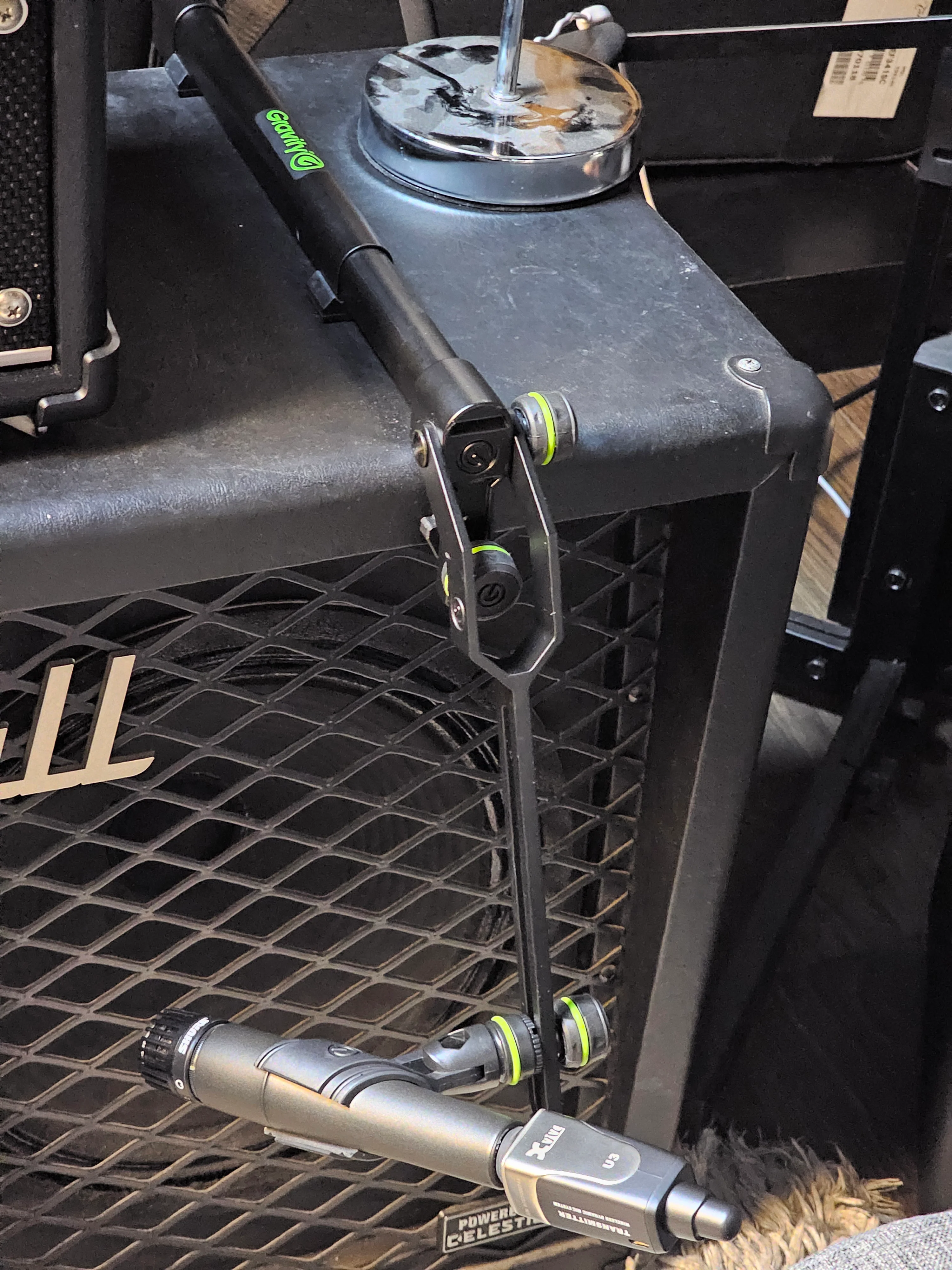 Gravity MS CAB CL 01 Cab Clamp Microphone Holder for Guitar Cabinets - Image 3
