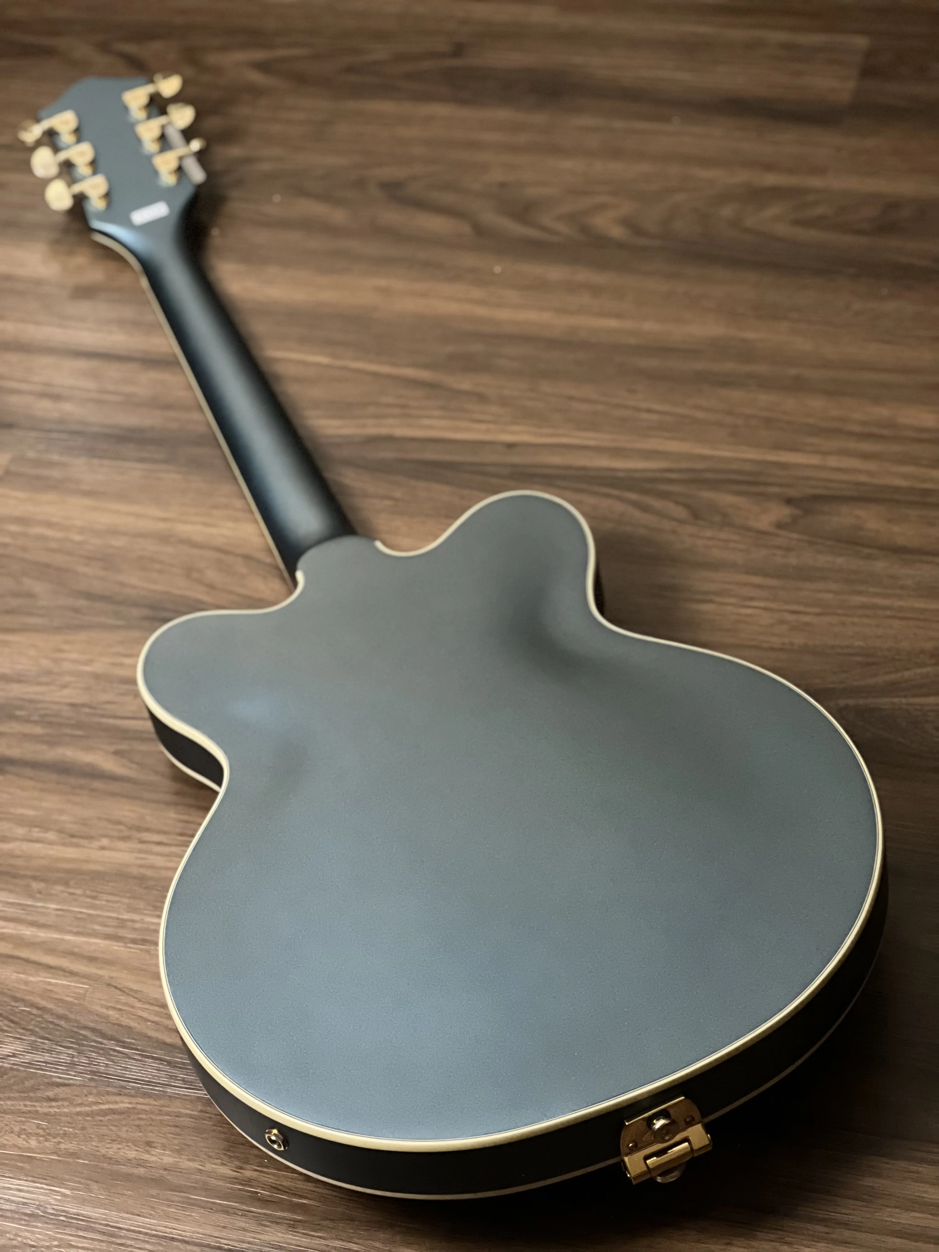 Gretsch FSR G2622TG-P90 Streamliner Centre-Block P90 DC with Laurel FB in Gunmetal Metallic - Image 4