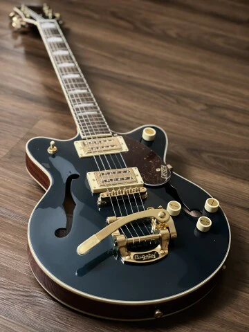 Gretsch FSR G2657TG Streamliner Center Block Junior w/ Bigsby in Midnight Sapphire - Image 3