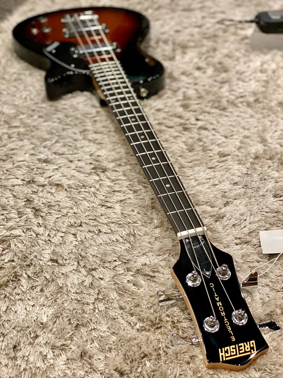 Gretsch G2220 Electromatic Junior Jet Bass II in Tobacco Sunburst - Image 3