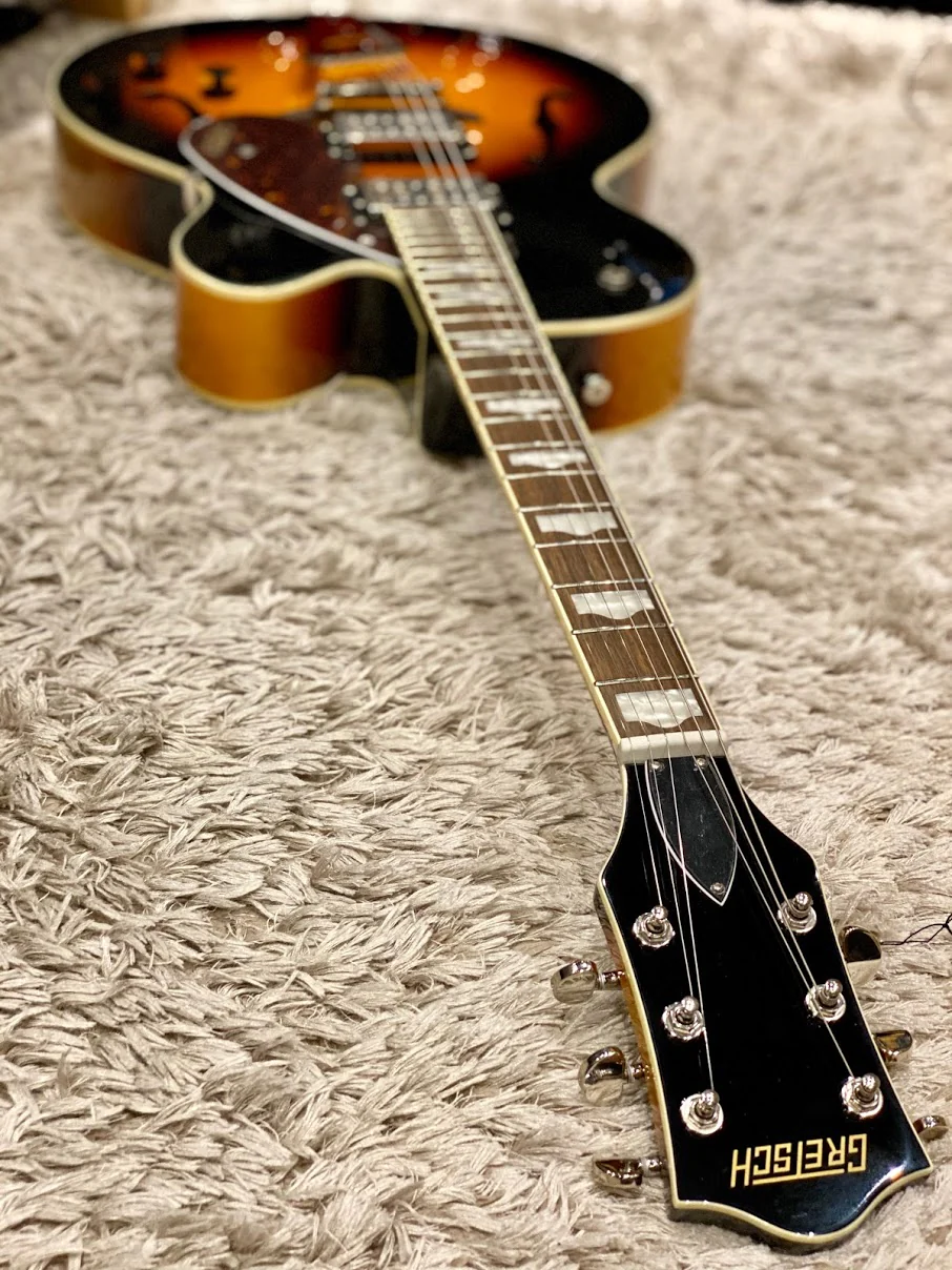 Gretsch G2420 Streamliner Hollowbody in Aged Brooklyn Burst - Image 4