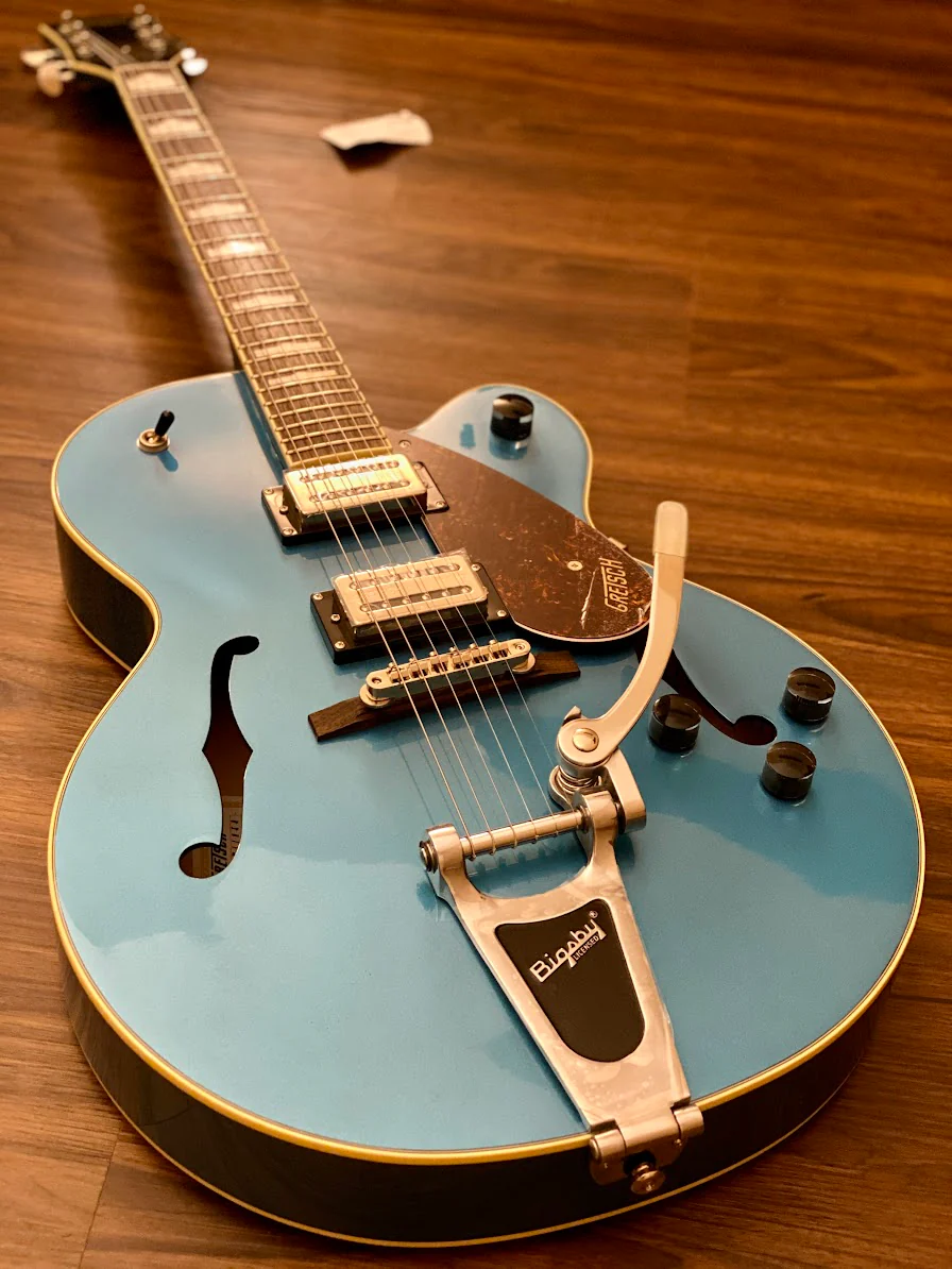 Gretsch G2420T Streamliner - Riviera Blue - Image 2