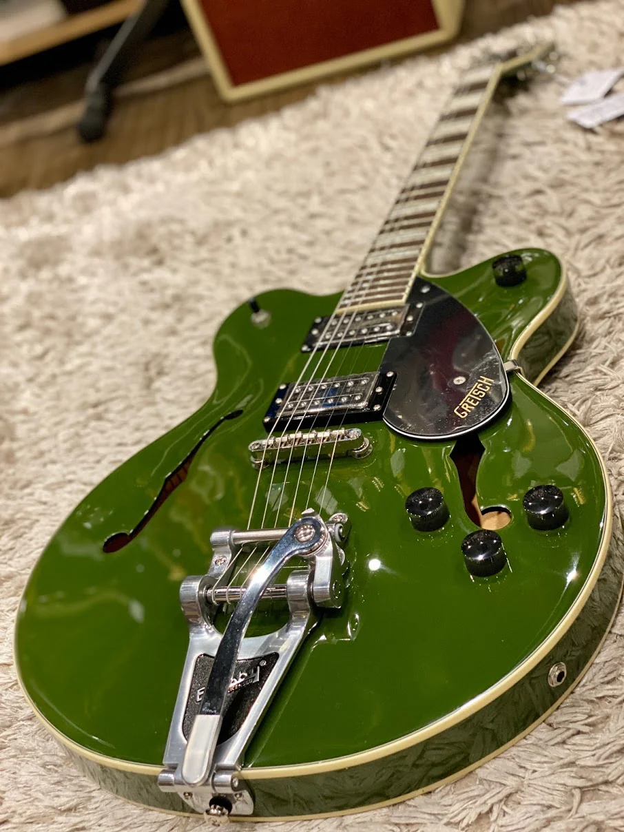 Gretsch G2622T Streamliner Hollowbody in Torino Green with Bigsby - Image 3