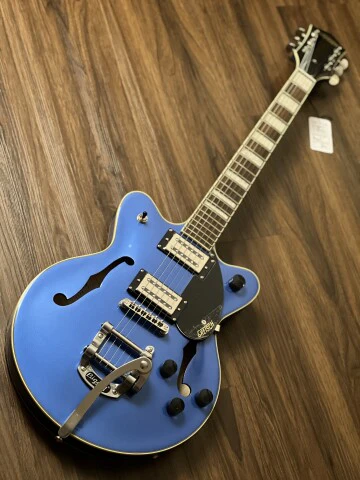 Gretsch G2655T Streamliner Centre Block Jr Double-Cut w/ Bigsby in Fairlane Blue - Image 2