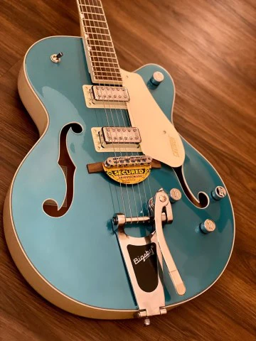 Gretsch G5410T Limited Edition Electromatic Tri-Five - Ocean Turquoise on Vintage White - Image 4