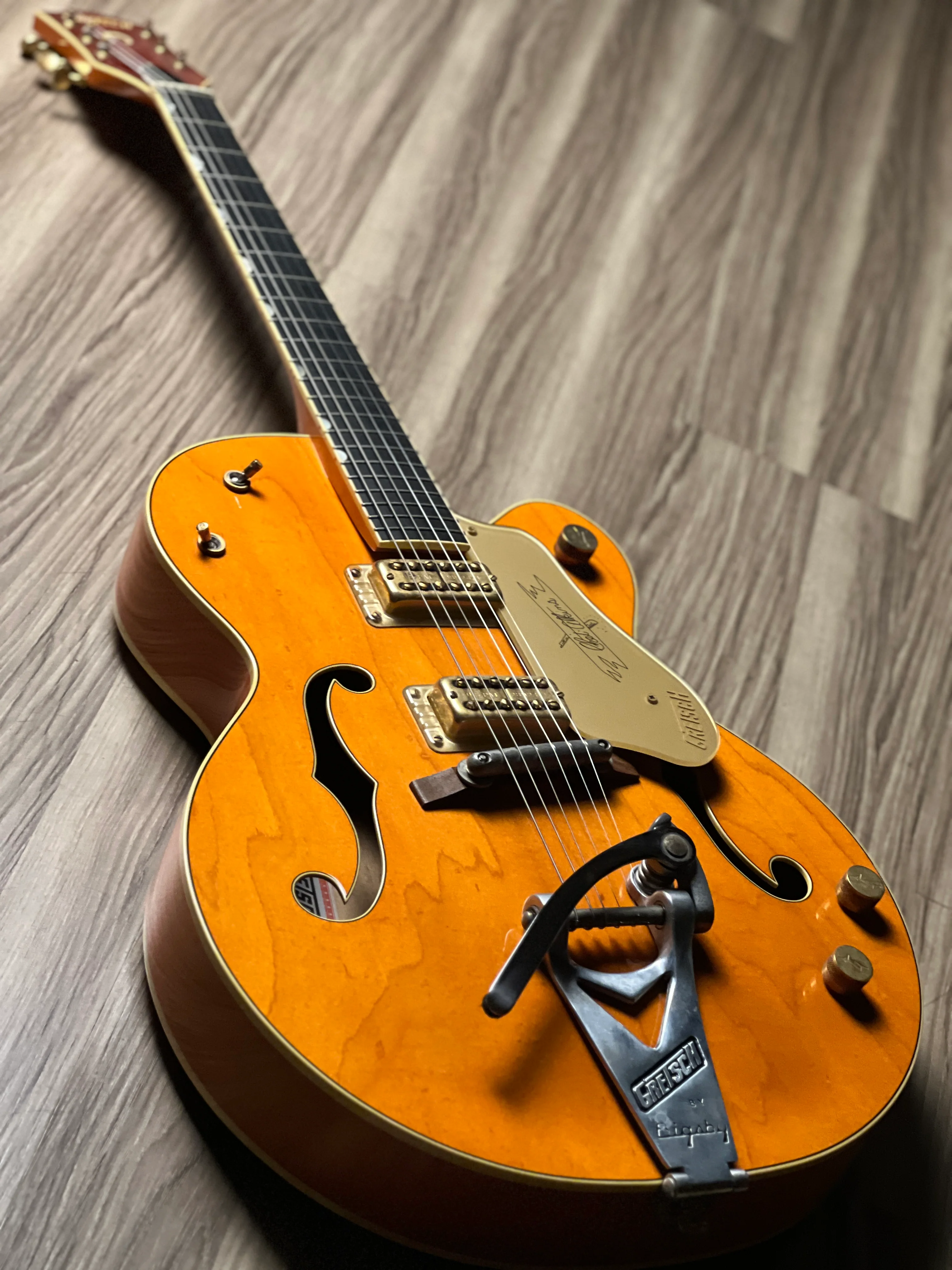 Gretsch G6120-1959 Chet Atkins Hollowbody w/Bigsby in Vintage Orange Stain (USED) JT09041398 - Image 11