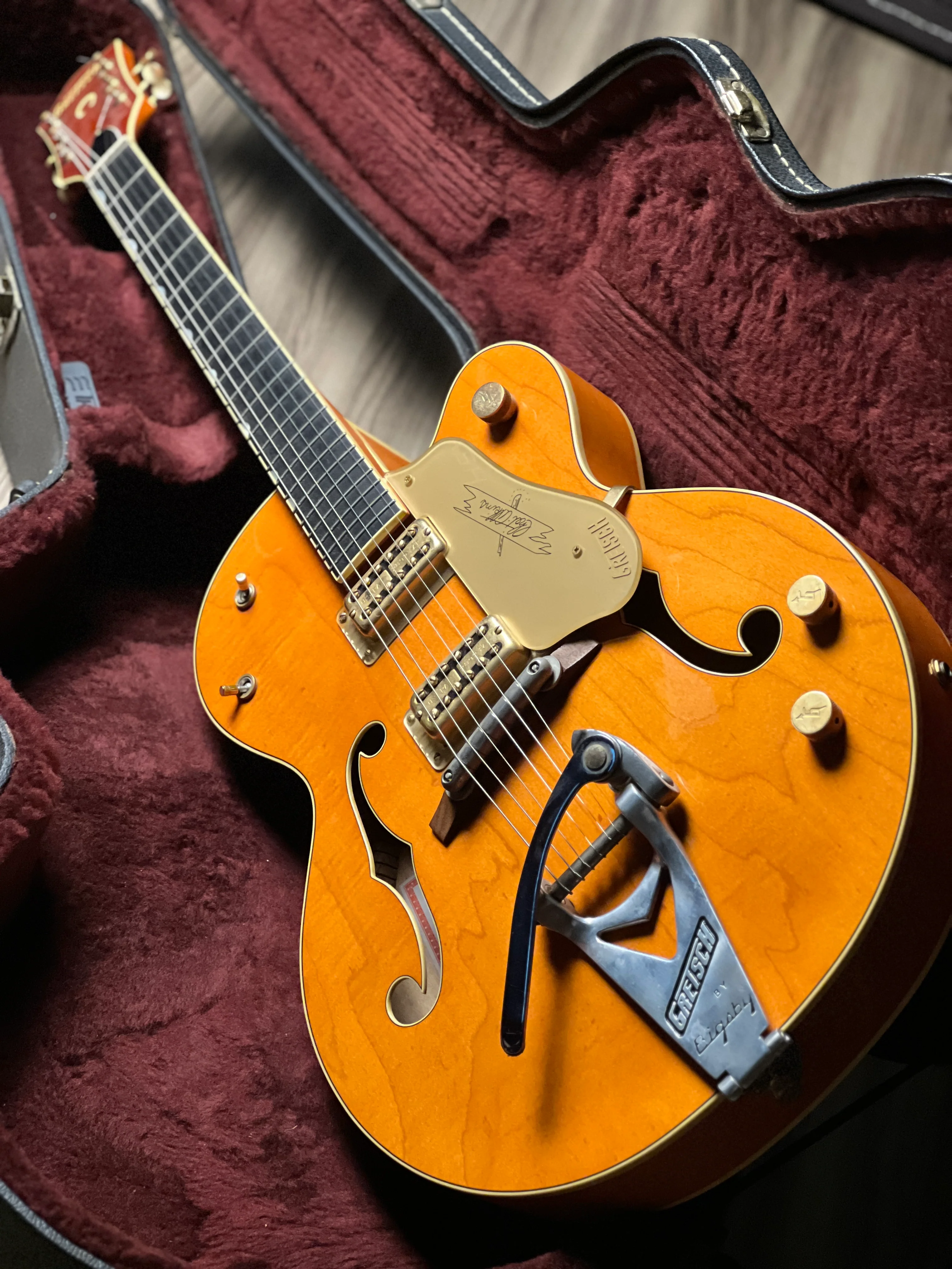 Gretsch G6120-1959 Chet Atkins Hollowbody w/Bigsby in Vintage Orange Stain (USED) JT09041398 - Image 6