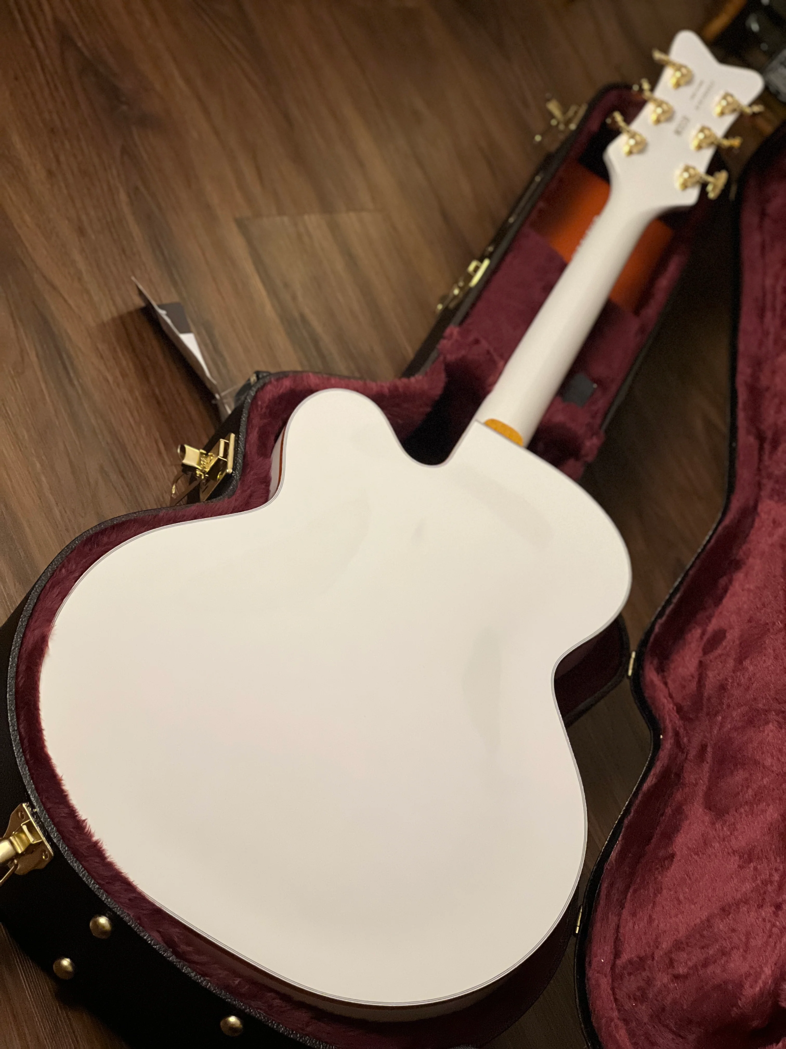 Gretsch G6136TG Players Edition Falcon Hollowbody With Bigsby In White - Image 5