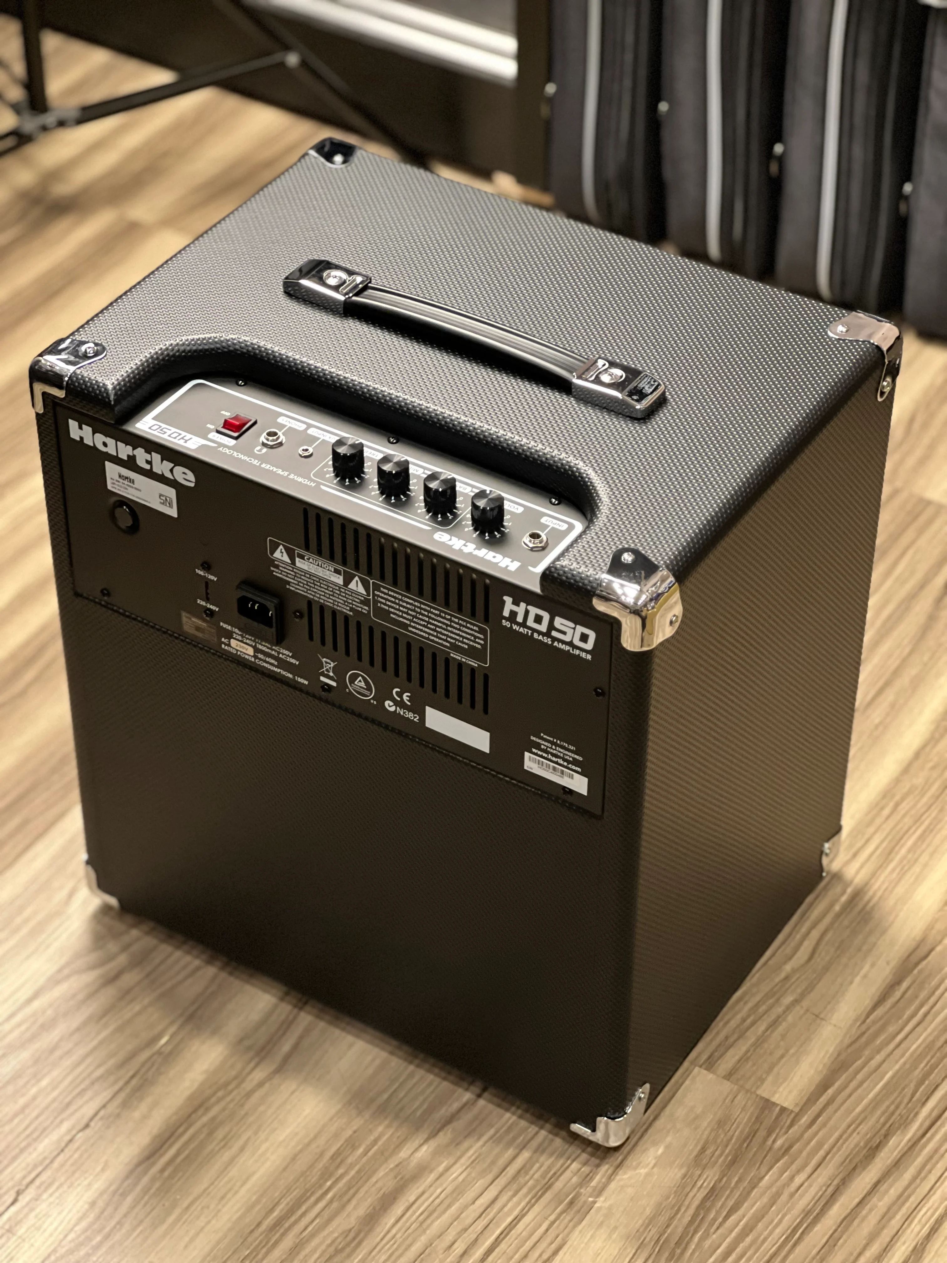 Hartke HD50 1 x 10-inch 50-watt Bass Combo Amp - Image 5