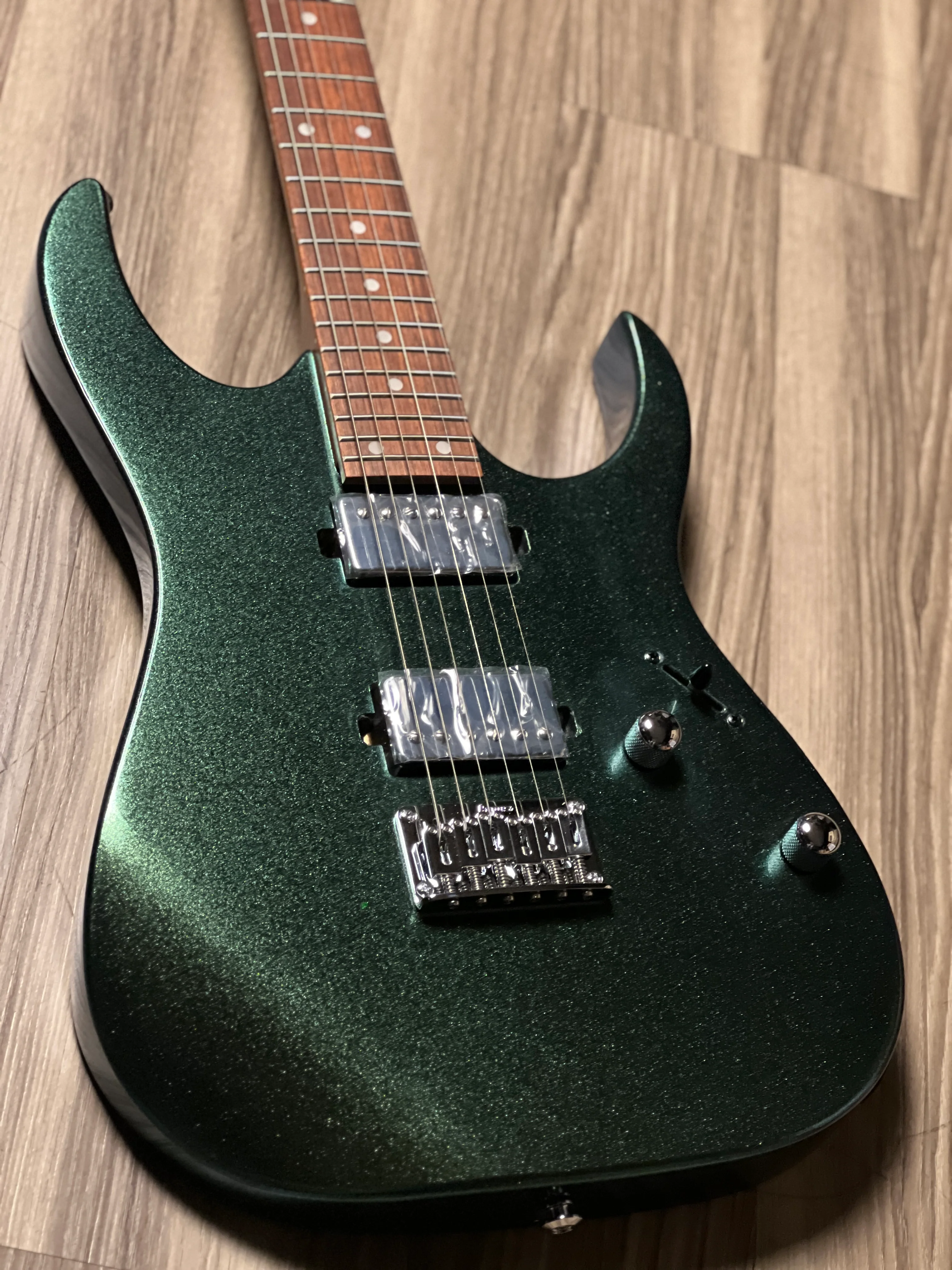 Ibanez GRG121SP-GYC in Green Yellow Chameleon - Image 4