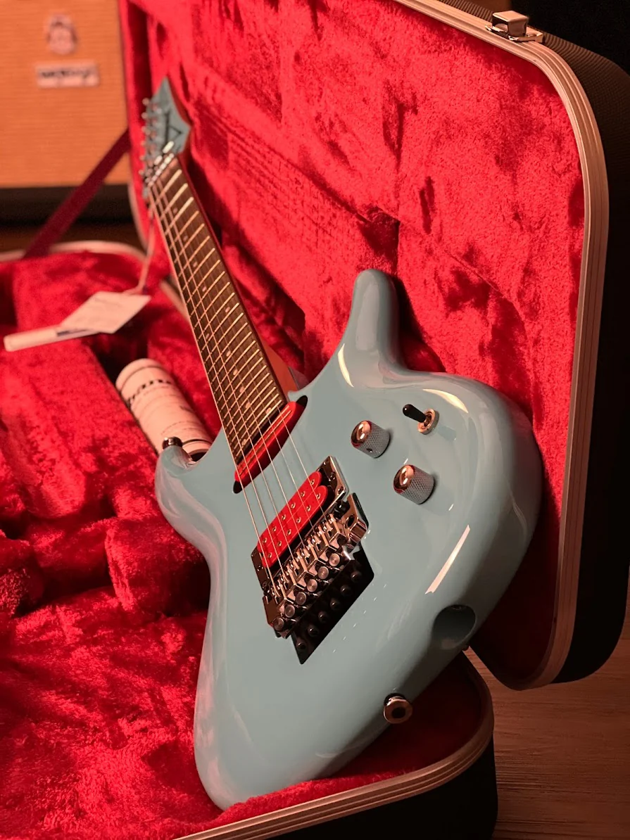 Ibanez Joe Satriani Signature JS2410 - Sky Blue - Image 3