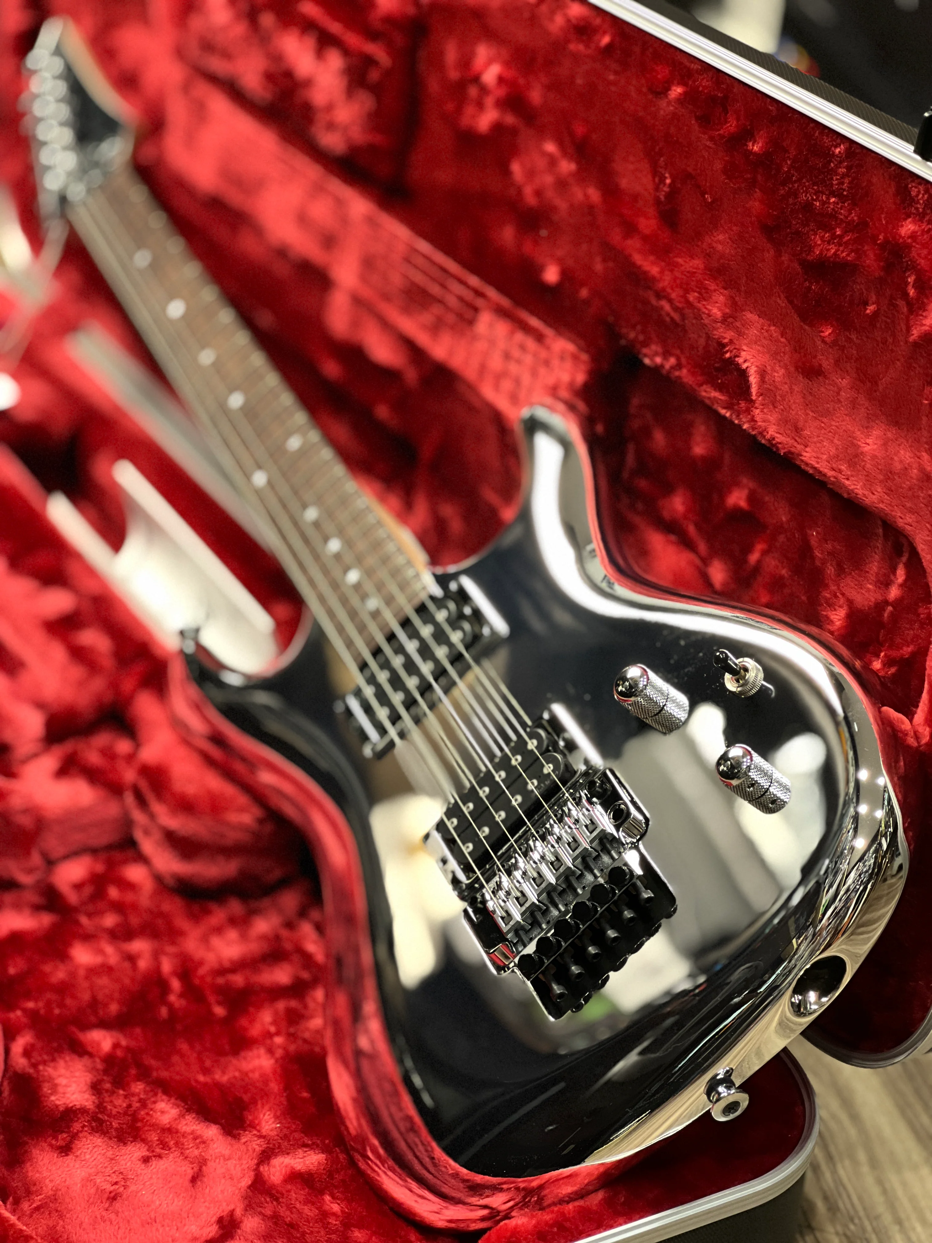Ibanez JS3CR Joe Satriani Signature w/Case In Chrome Boy F2333534 - Image 4