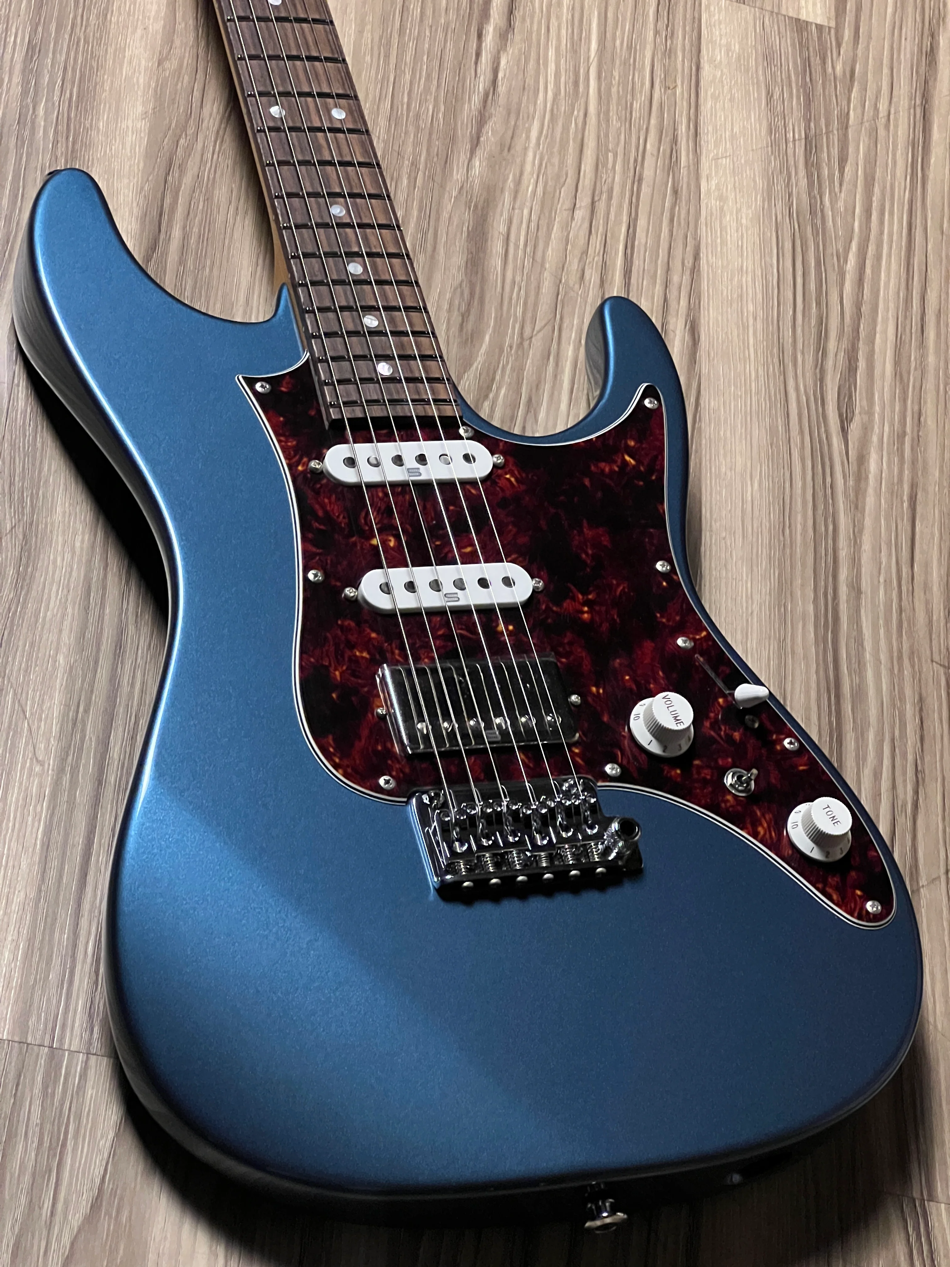 Ibanez Prestige AZ2204N in Prussian Blue Metallic F2415363 - Image 10