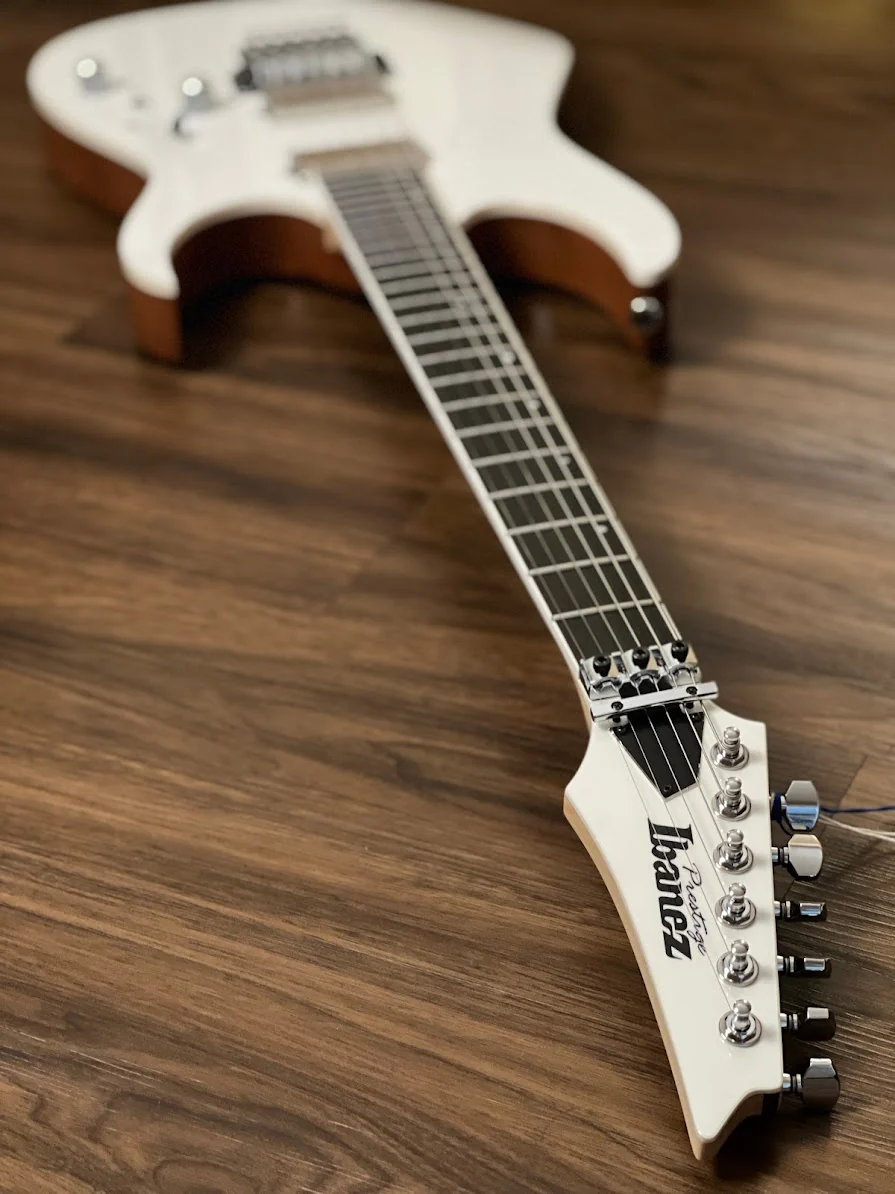 Ibanez Prestige RG5320C-PW in Pearl White - Image 9