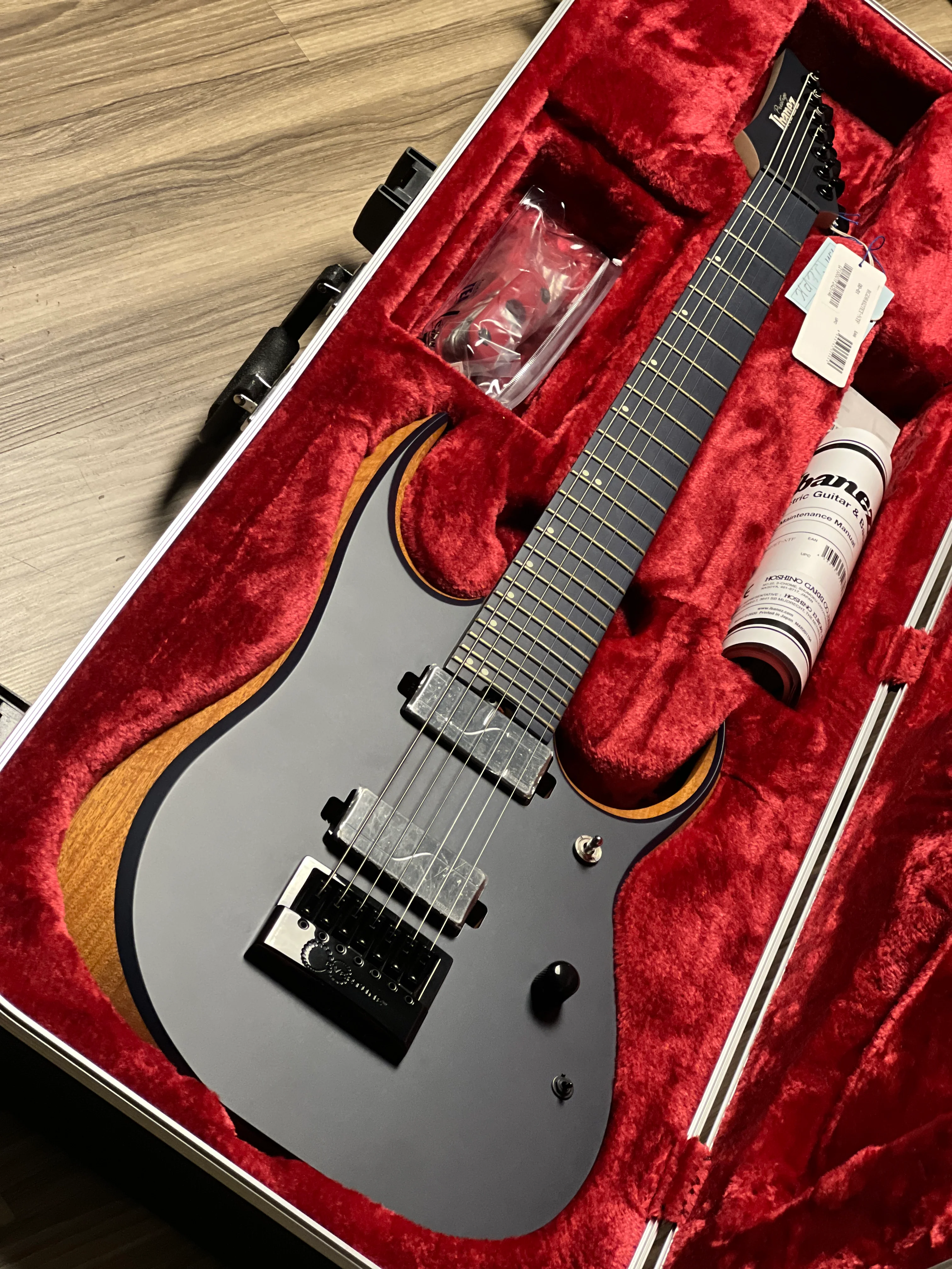 Ibanez Prestige RGDR4527ET-NTF w/Case Natural - Image 3