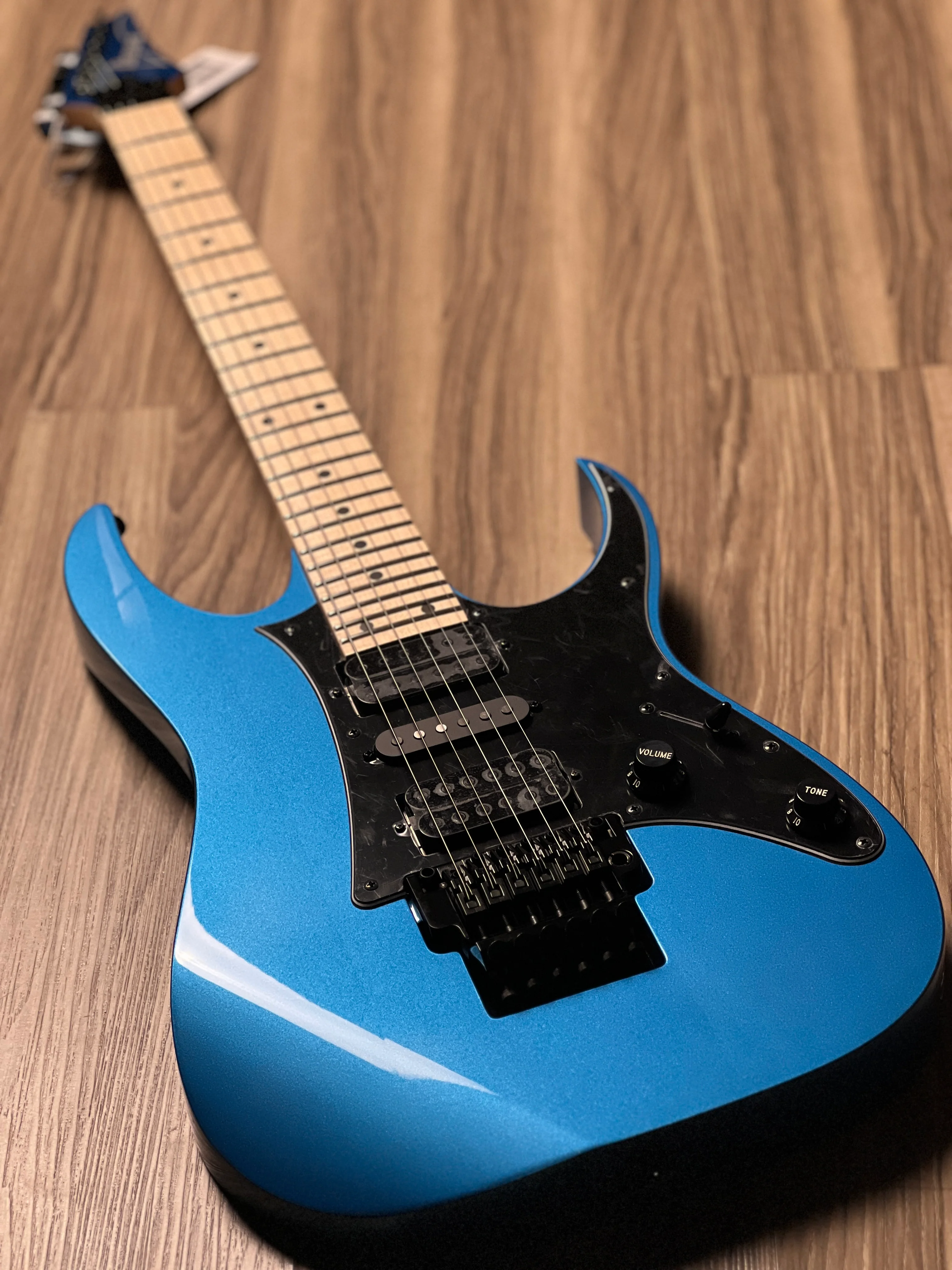 Ibanez RG550-EB in Electric Blue - Image 4