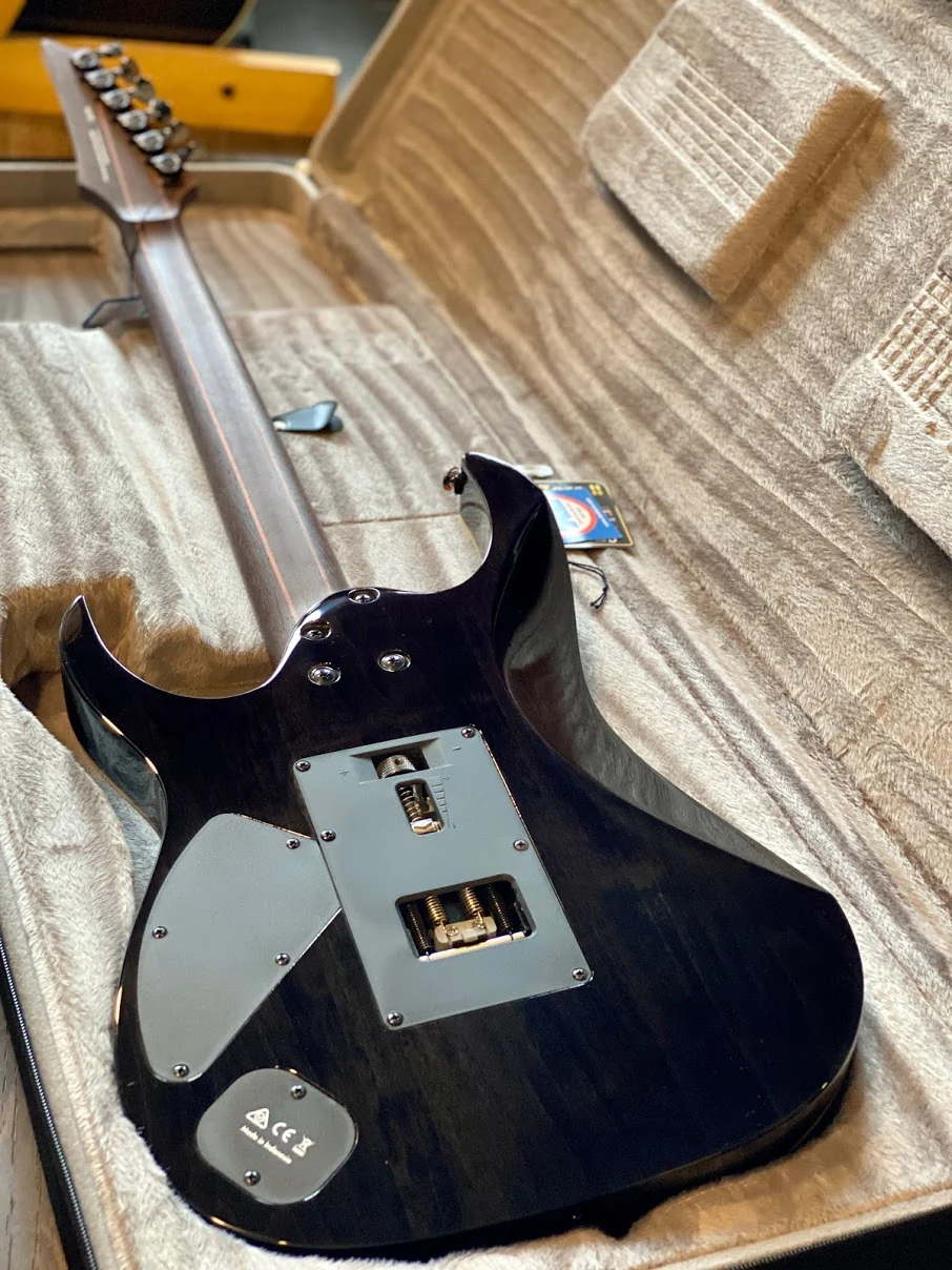 Ibanez RG970WBWZ-WLB Premium in Walnut Burst - Image 3