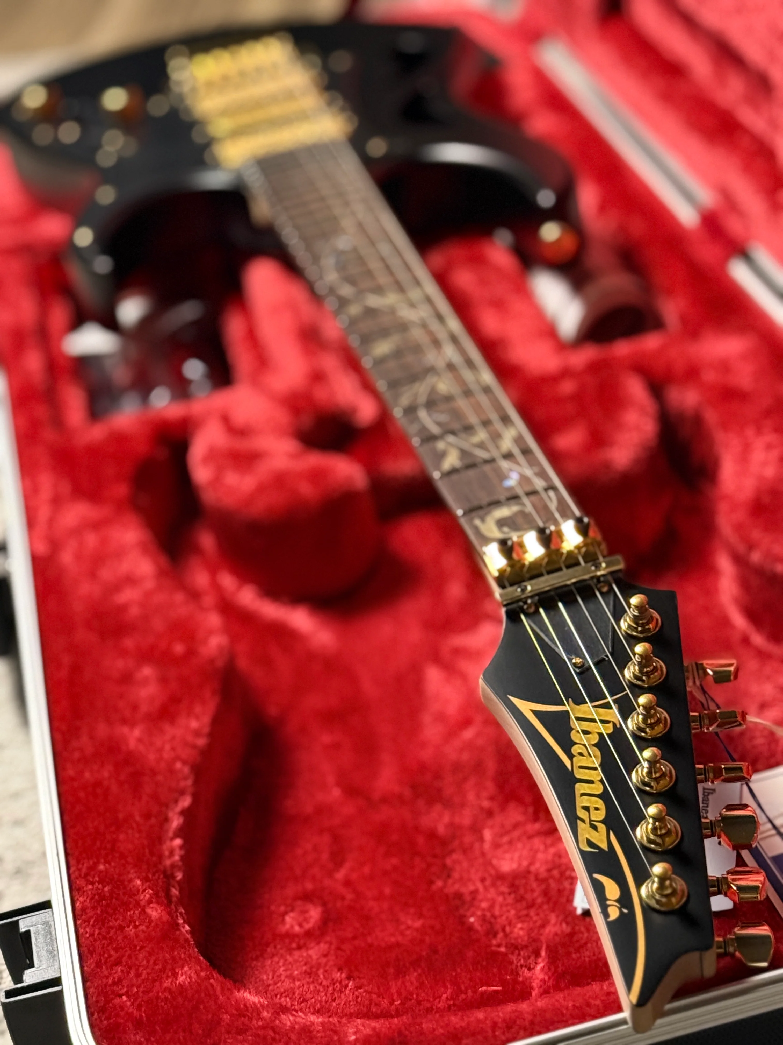 Ibanez Steve Vai Signature PIA3761 in Onyx Black F2507657 - Image 8