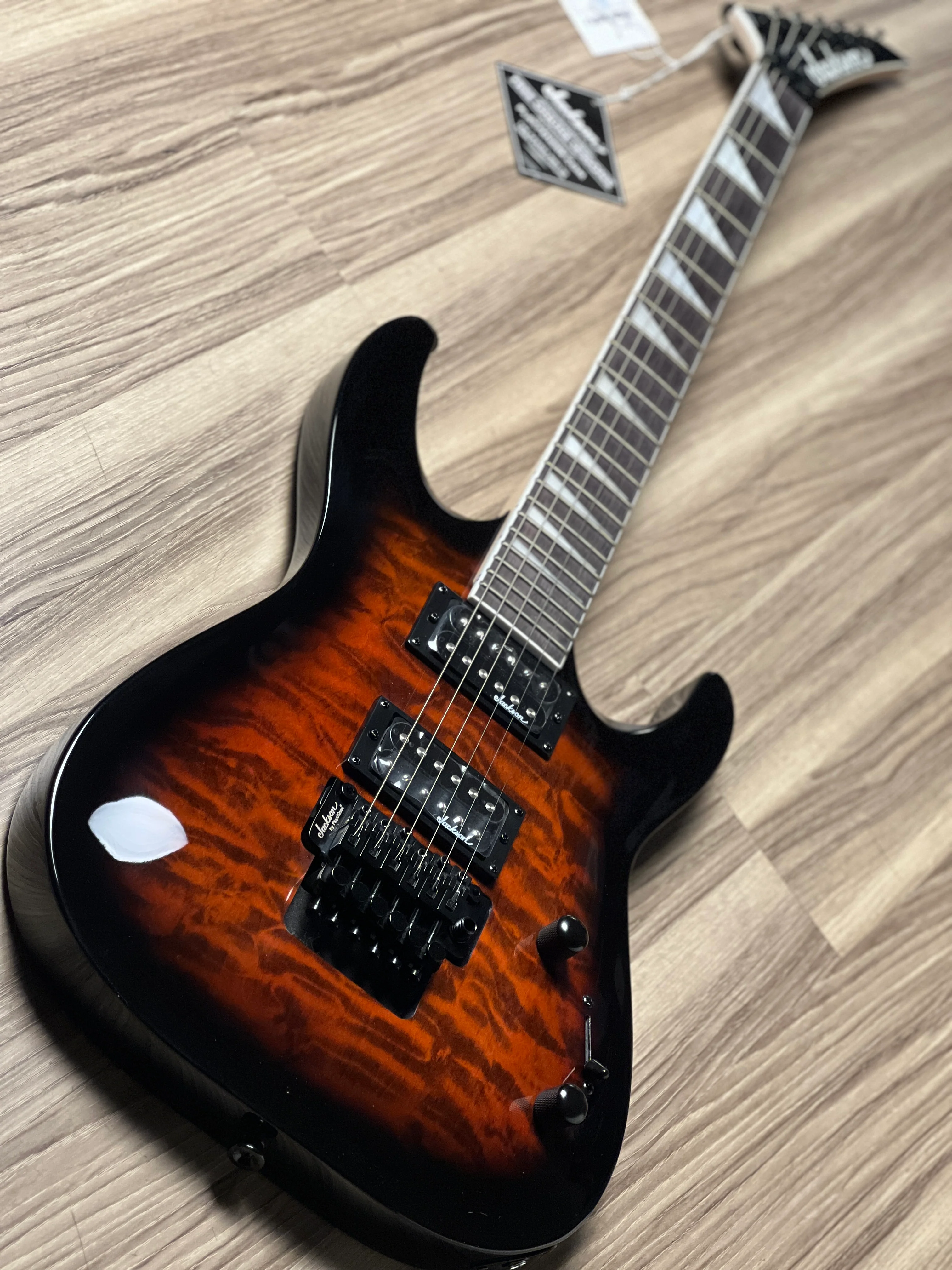 Jackson JS Series Dinky Arch Top JS32Q DKA With Amaranth FB In Dark Sunbrust - Image 3