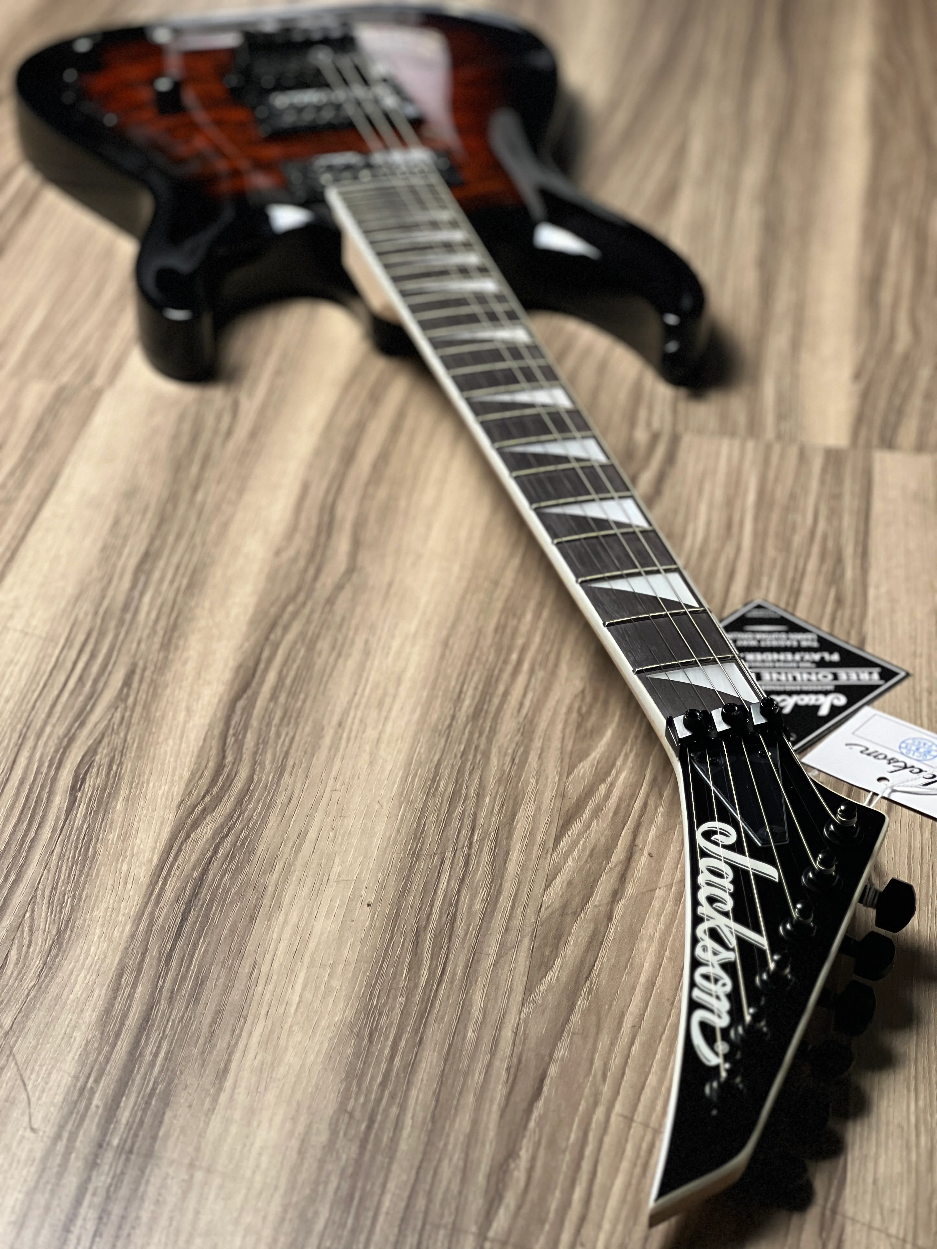 Jackson JS Series Dinky Arch Top JS32Q DKA With Amaranth FB In Dark Sunbrust - Image 7