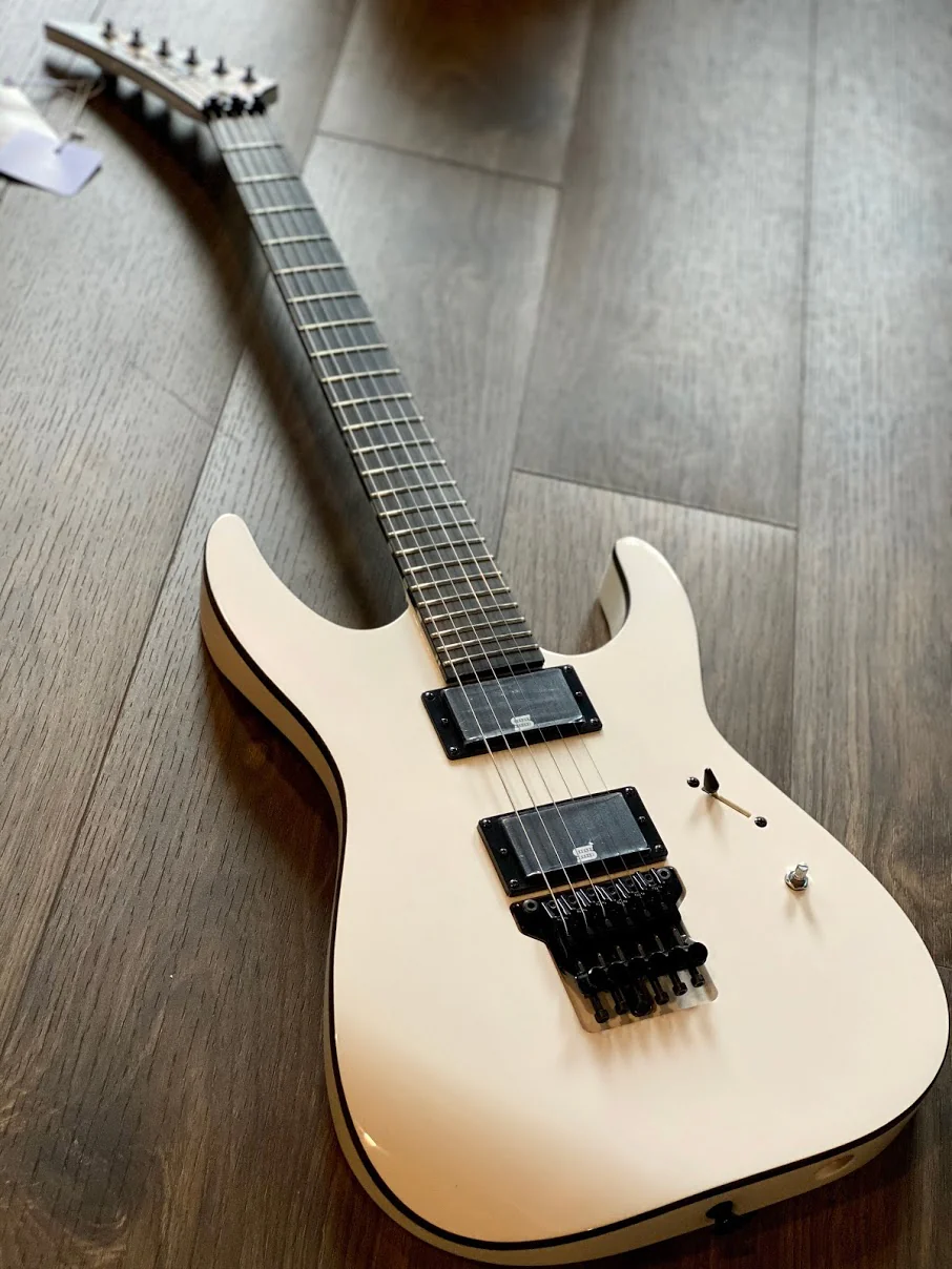 Jackson Pro Series Signature Mick Thomson Soloist SL2 - Arctic White