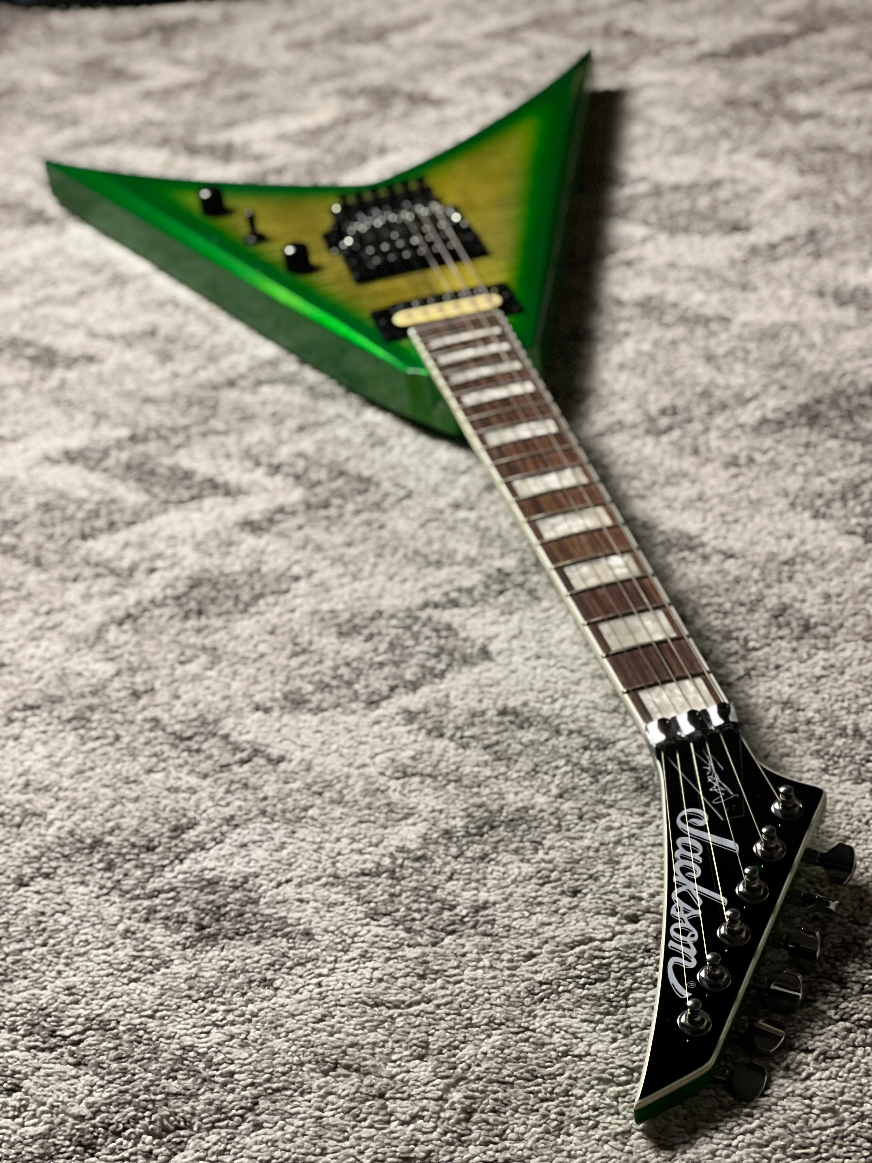 Jackson X Series Signature Scott Ian King V with RS FB in Baldini - Image 7