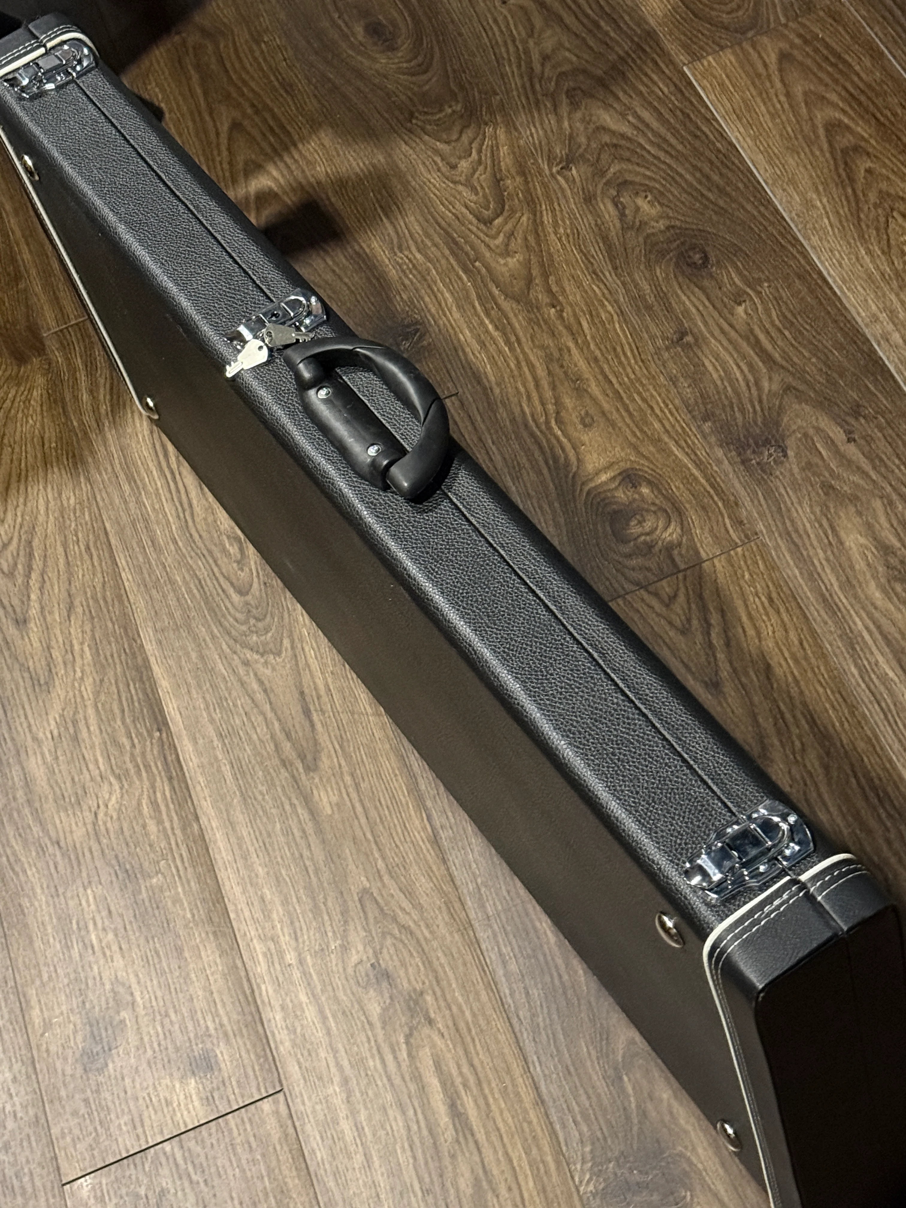MOD Case Fender Jaguar/Jazzmaster Wooden Case in Black (Fit for Jaguar or Jazzmaster) - Image 2