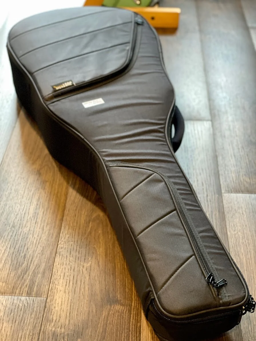 Just in Case Gigbag Padded For Acoustic Guitar Class 1 in Black - Image 4