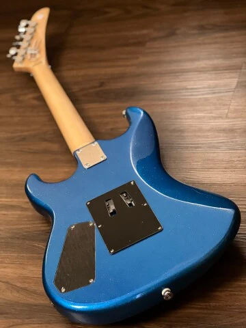 Kramer Custom Graphics "White Lotus" Baretta in White Lotus Candy Blue - Image 4
