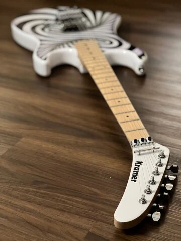 Kramer The 84 Custom Graphics The Illusionist in 3D Black White Swirl - Image 6