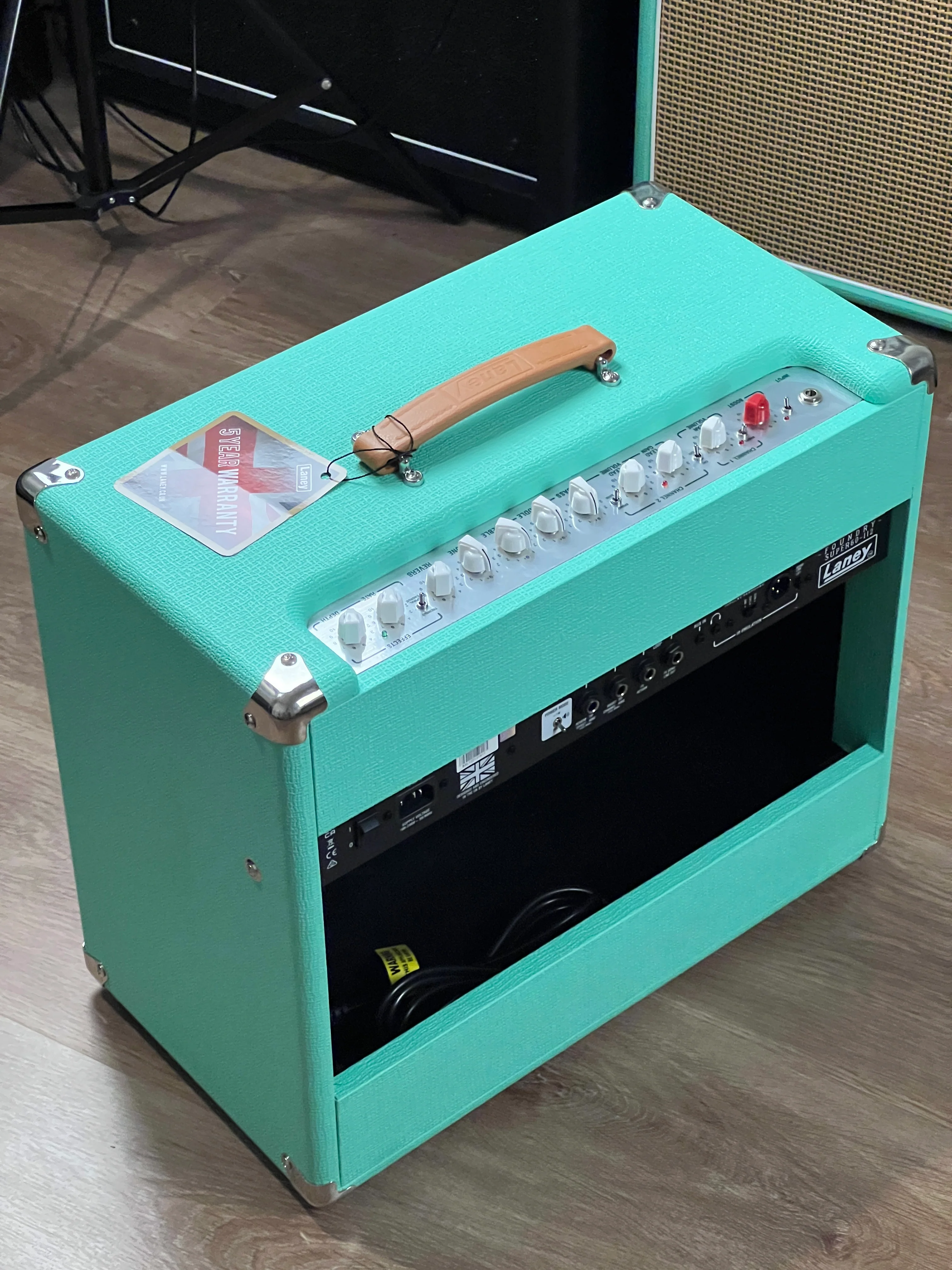 Laney LF 60-112 60-watt 1 x 12-inch Solid-state Combo Amplifier in Seafoam Green - Image 4