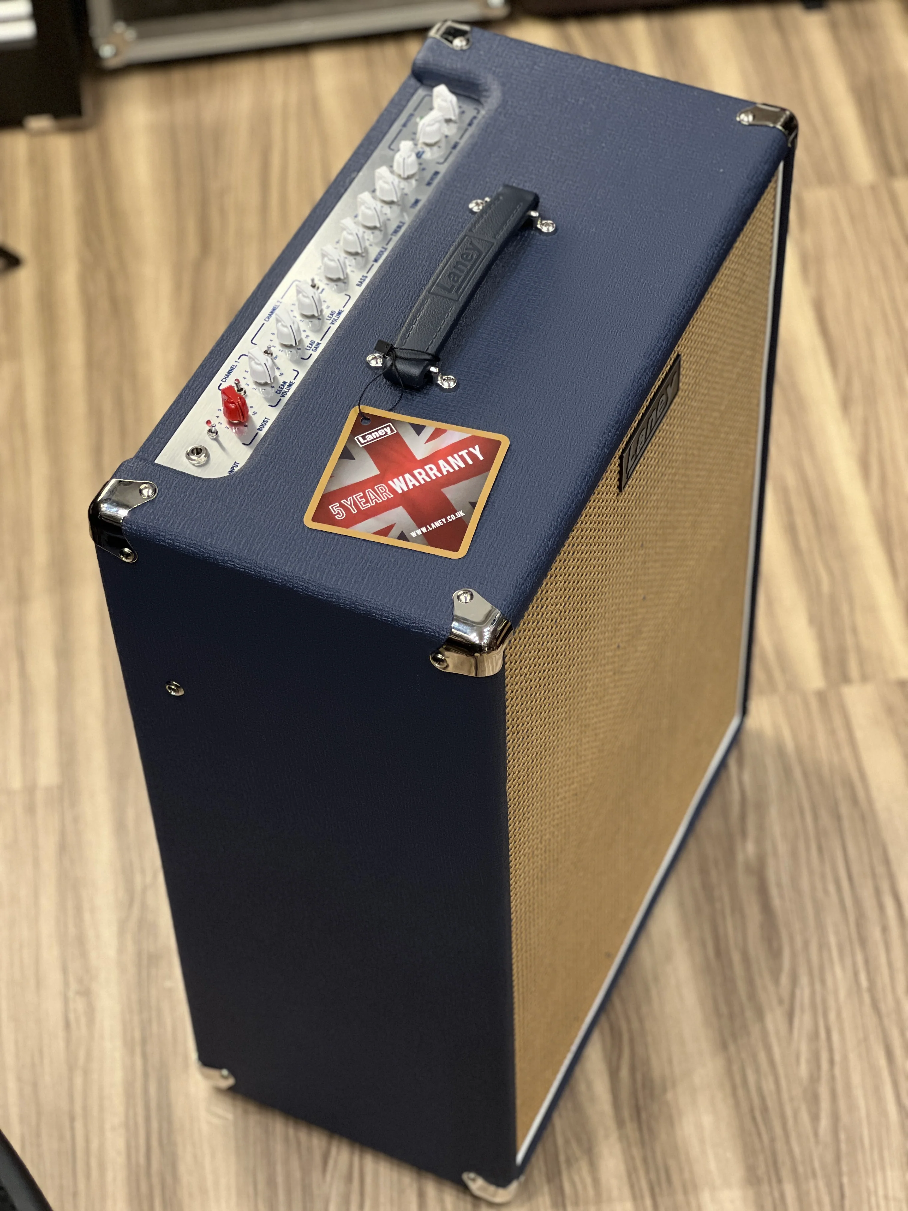 Laney LF Super 60-watt 2 x 12-inch Guitar Combo Amp - Image 2