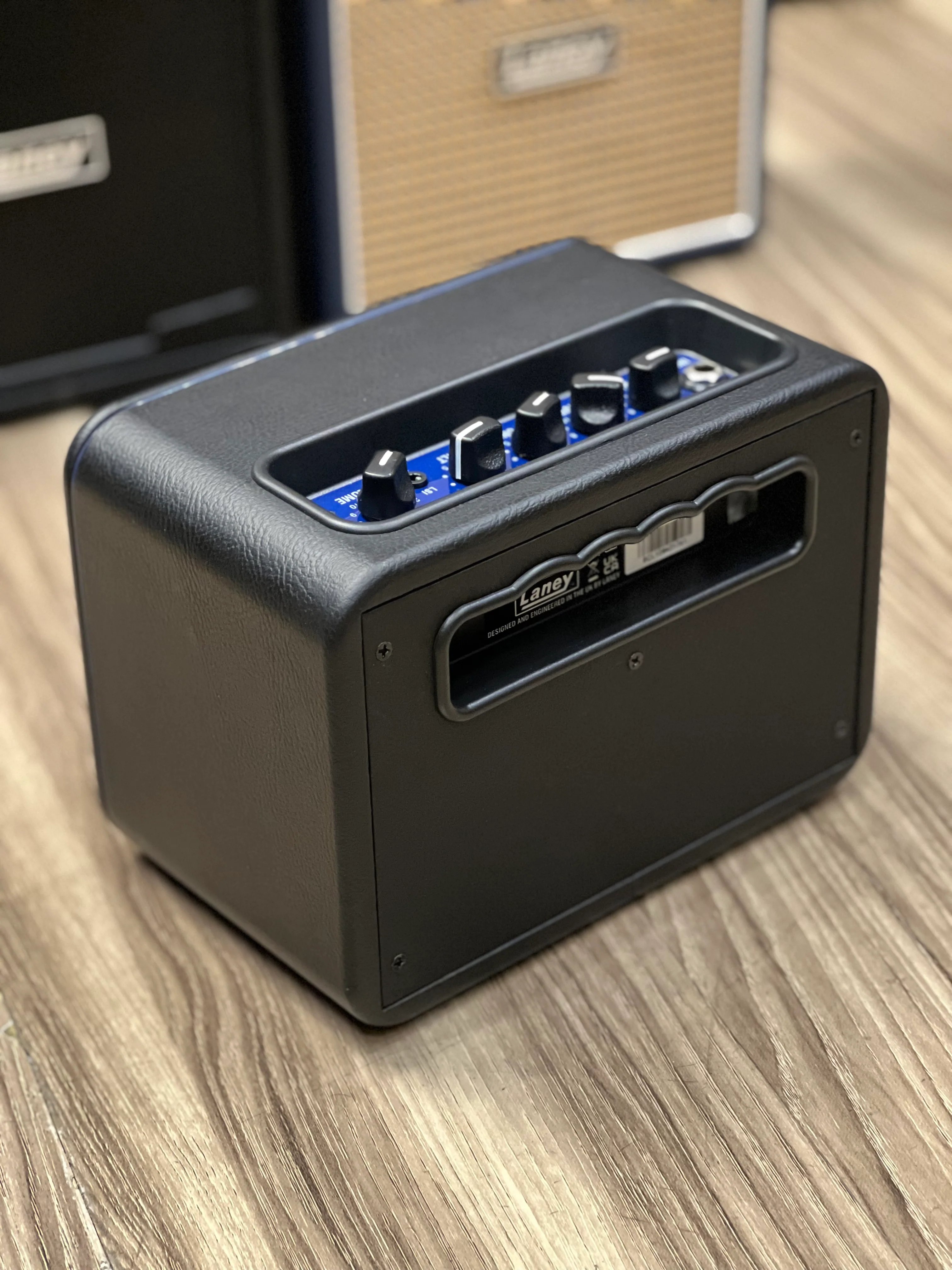 Laney Mini-Bass-NX Battery-powered Bass Amp - Image 4