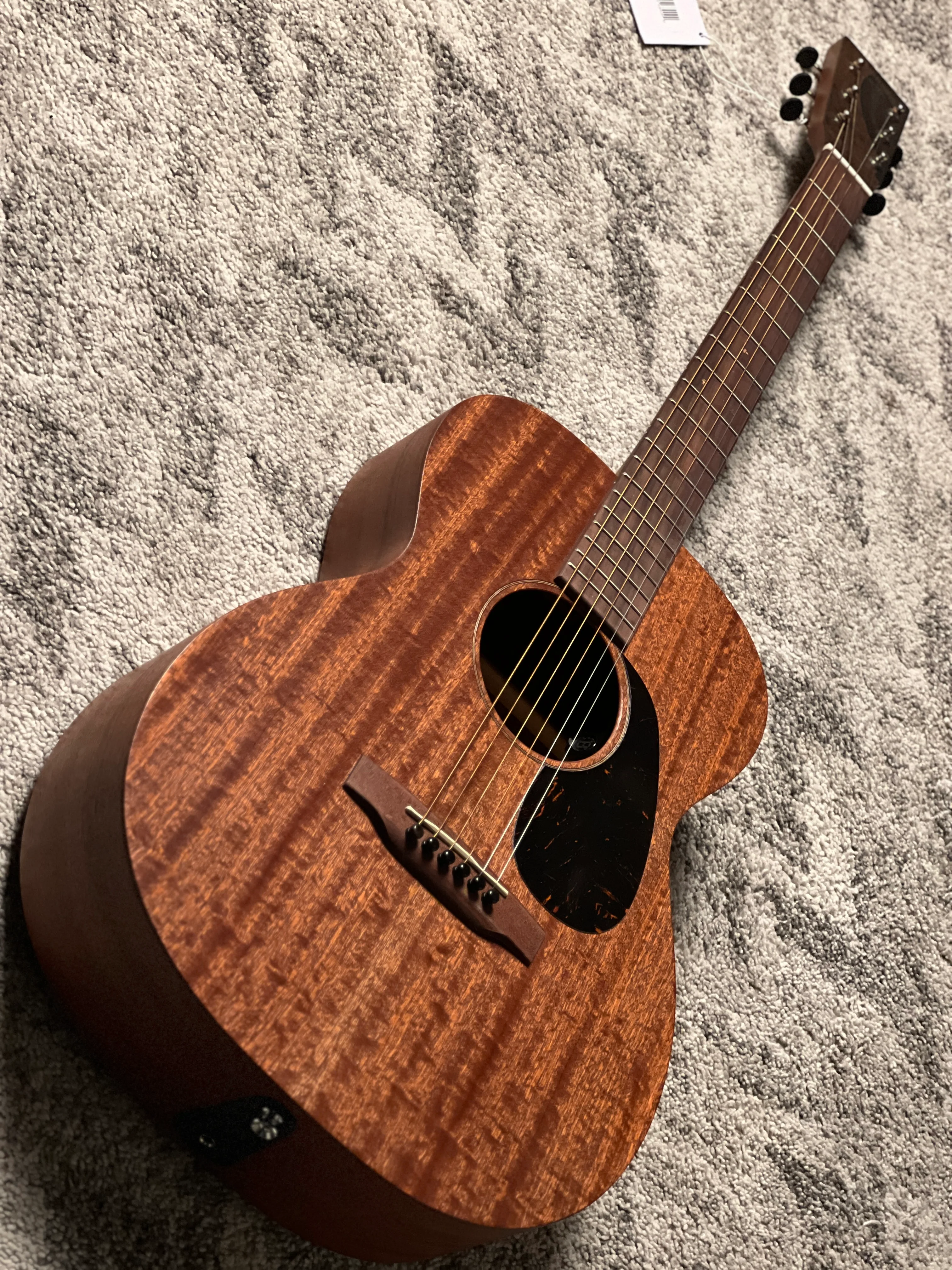 Martin 000 JR-E Acoustic Electric in Sapele - Image 3