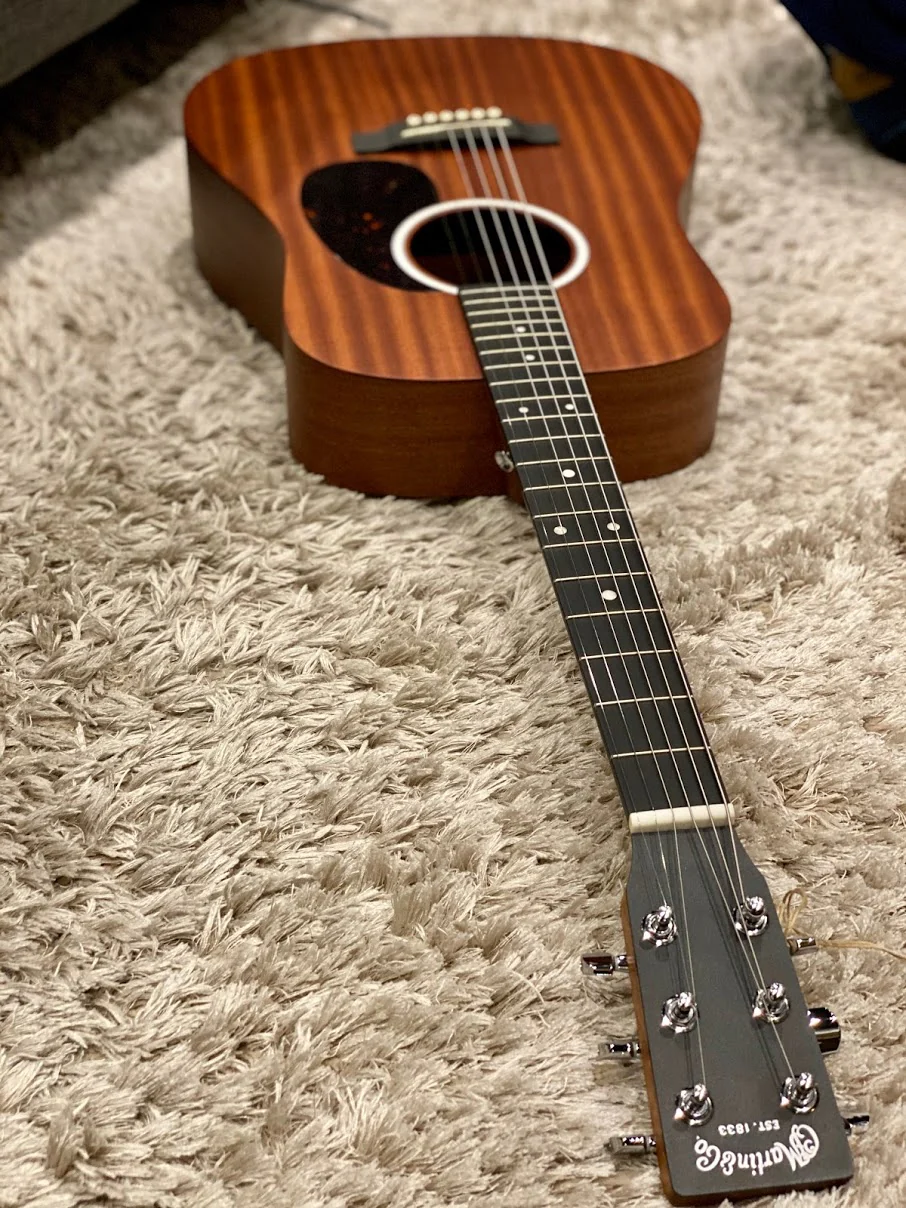 Martin DJR-10E Sapele Dreadnought Junior - Image 3