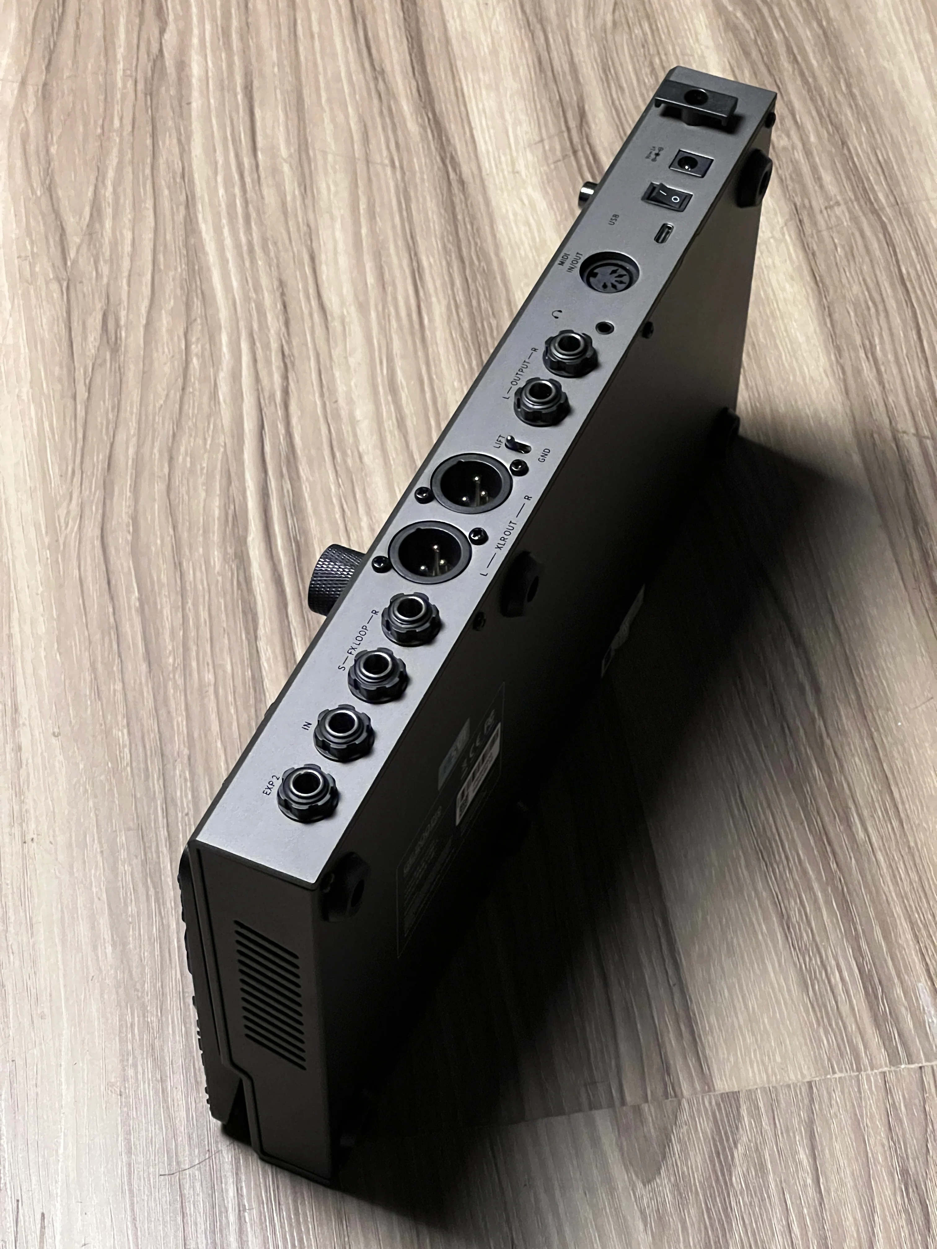 Mooer GE200 PRO Amp Modeling & Multi Effects Processor - Image 3