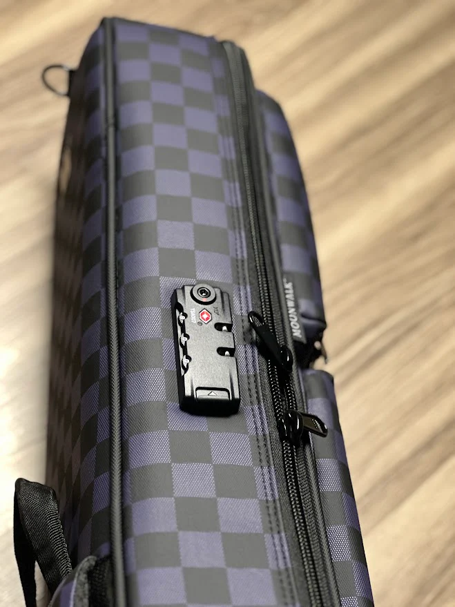 Moonwalk Stage EG1200 Premium Aerocase Gigbag for Guitar in Checkered Purple - Image 5