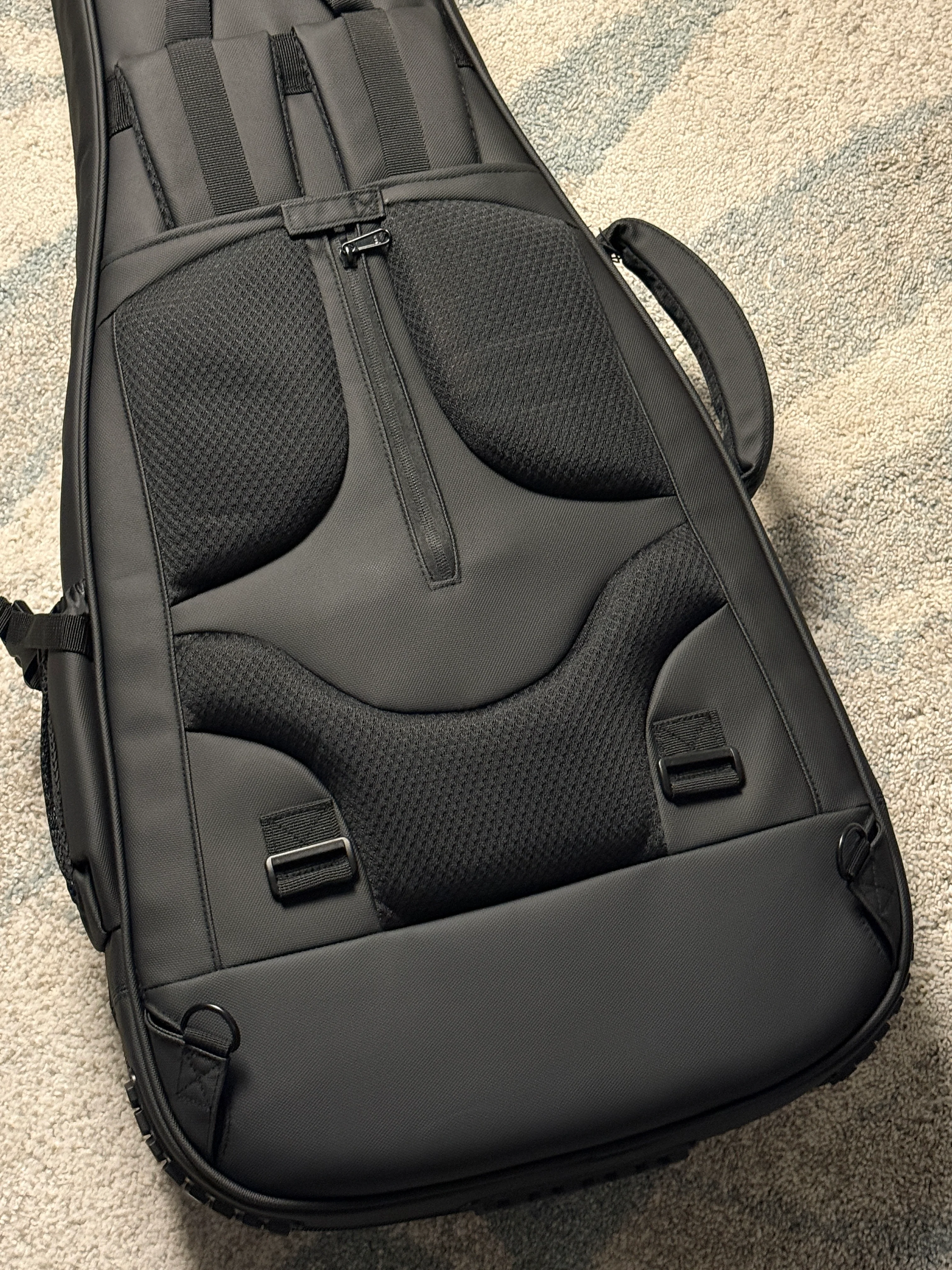 Moonwalk Stage EG1200 Premium Aerocase 10th Anniversary Gigbag with wheels for Guitar in Black - Image 3